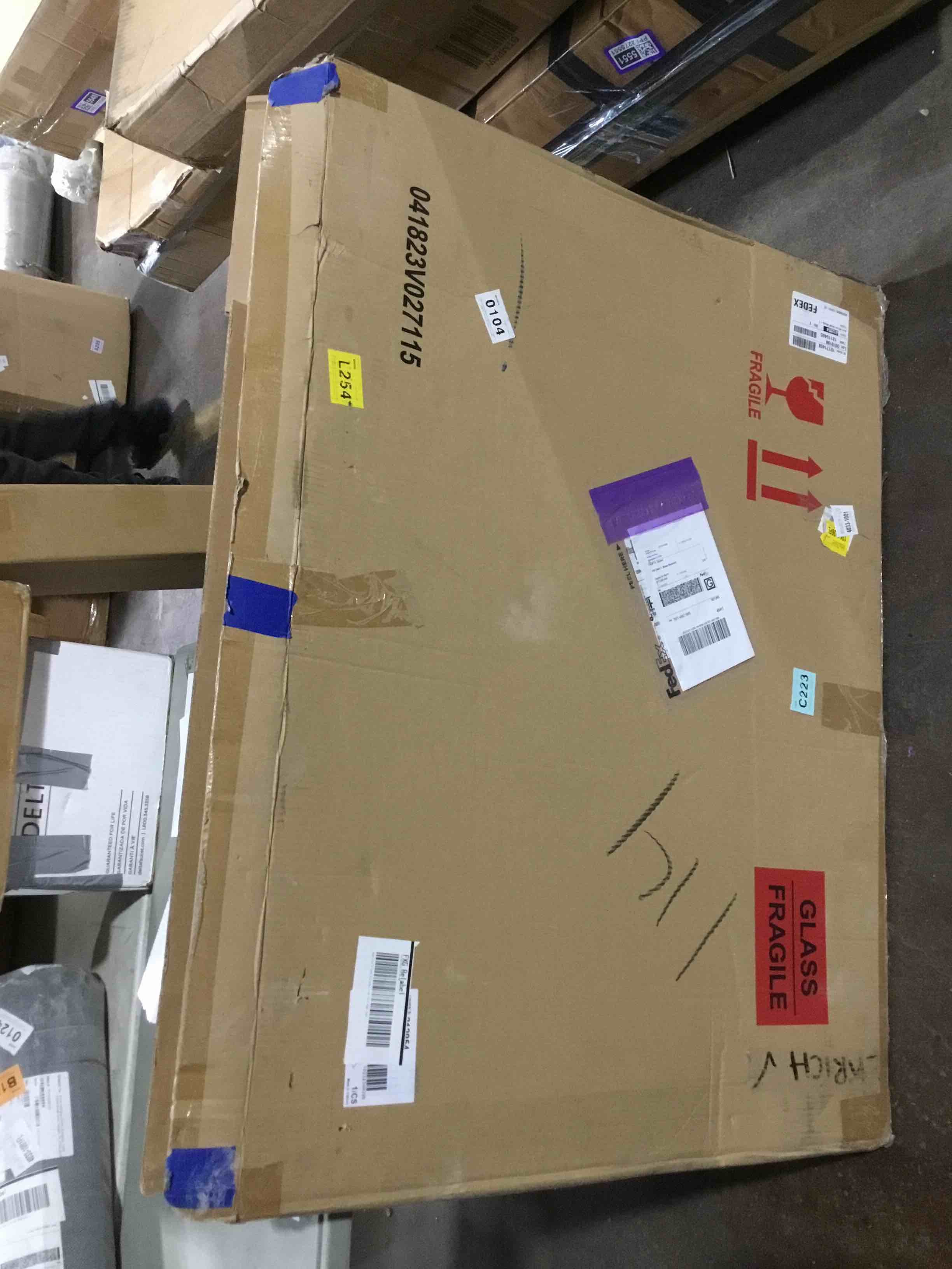 https://s3.amazonaws.com/lotting-images-prod/bidfta/PPE2275557_1742489529756.jpeg