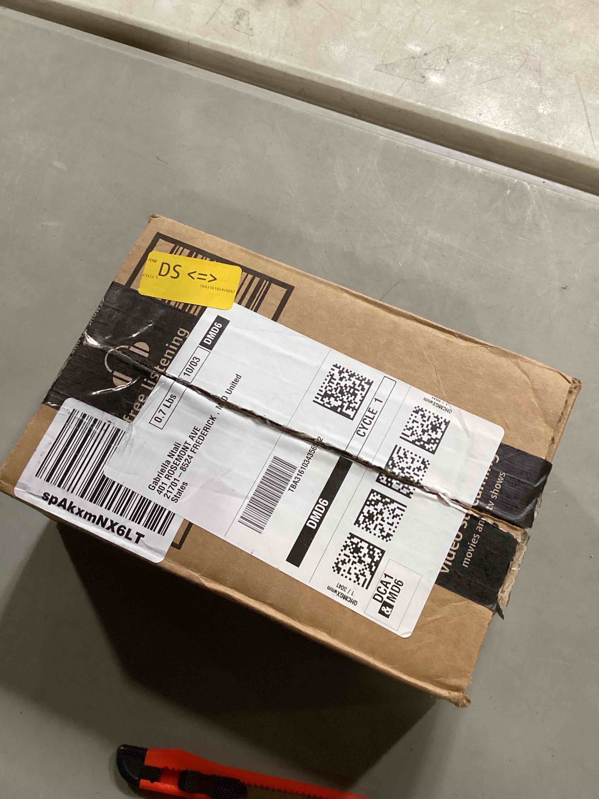 https://s3.amazonaws.com/lotting-images-prod/bidfta/PPE2275822_1742925188650.jpeg