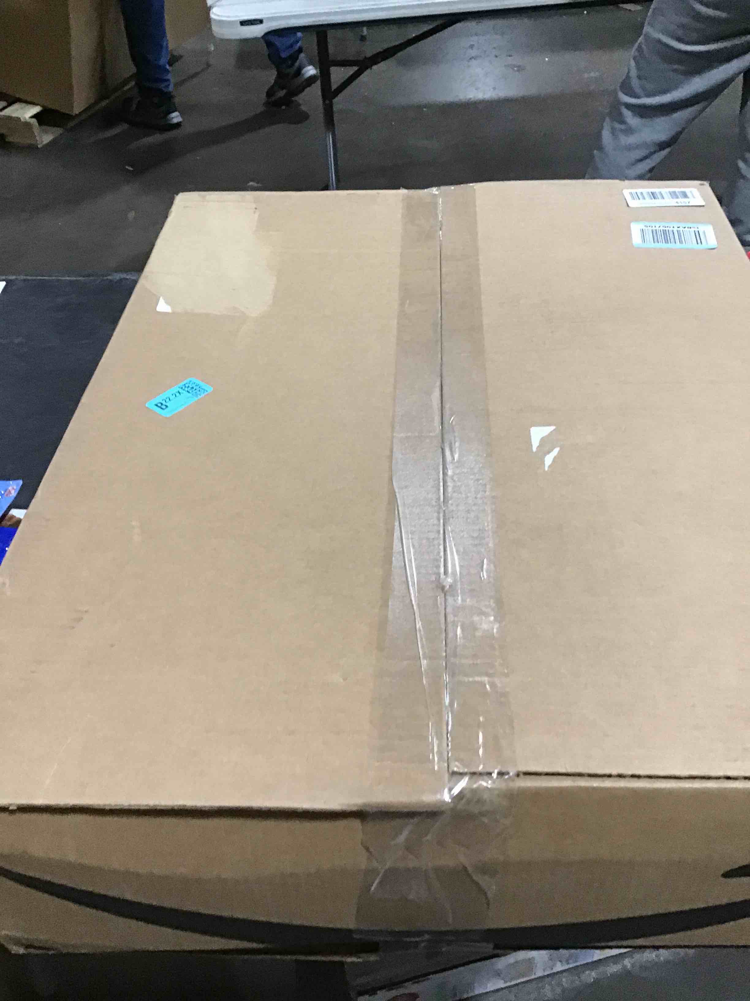 https://s3.amazonaws.com/lotting-images-prod/bidfta/PPE2276191_1743438013873.jpeg