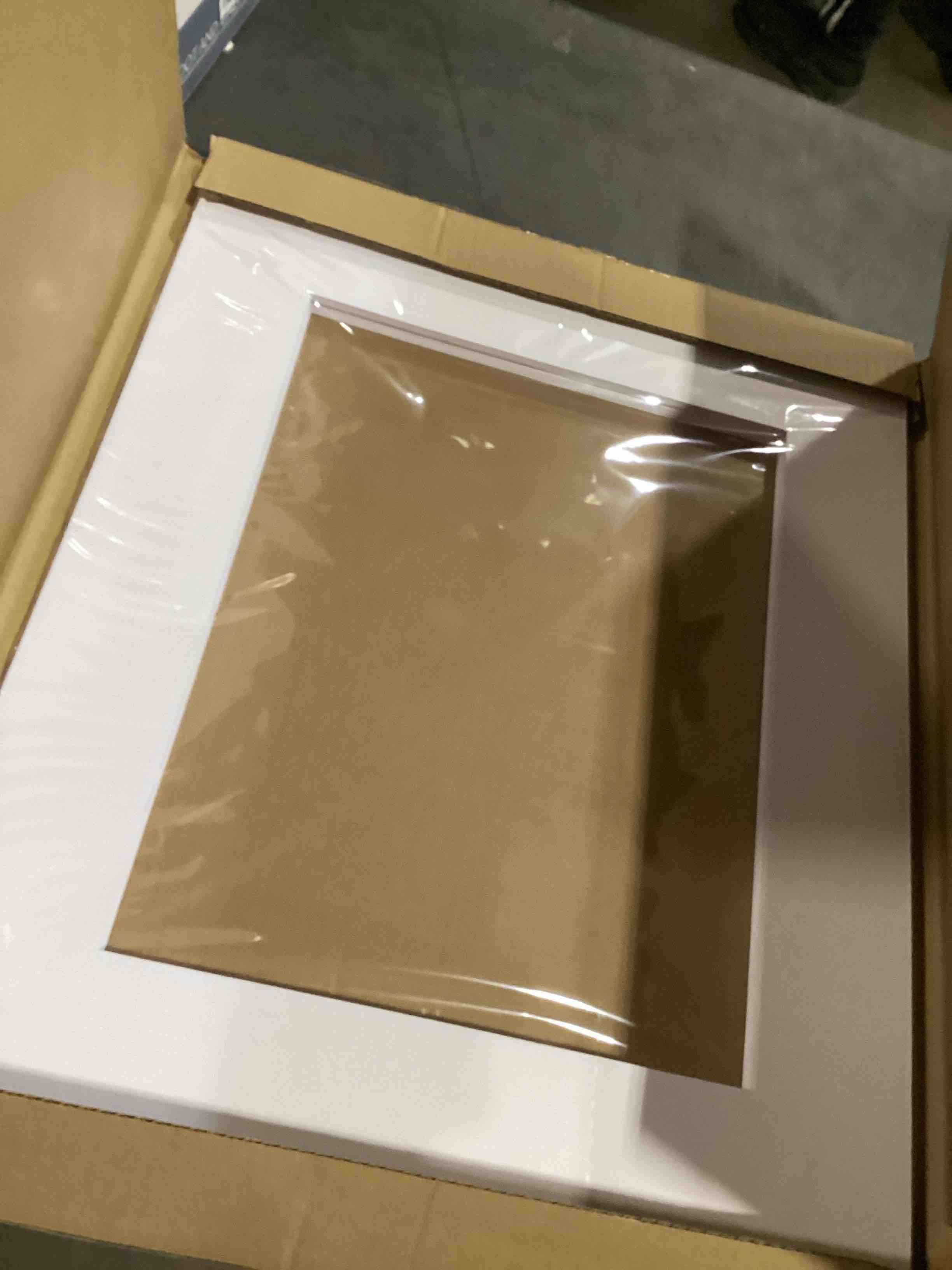 https://s3.amazonaws.com/lotting-images-prod/bidfta/PPE2276388_1743531076861.jpeg