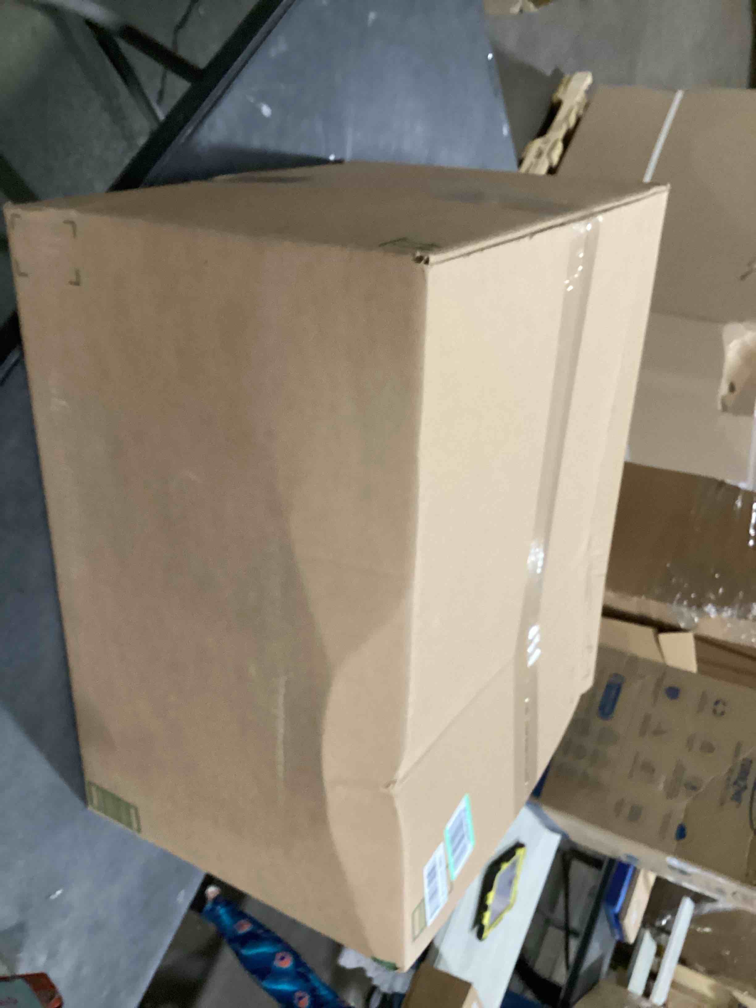 https://s3.amazonaws.com/lotting-images-prod/bidfta/PPE2276434_1743595224047.jpeg
