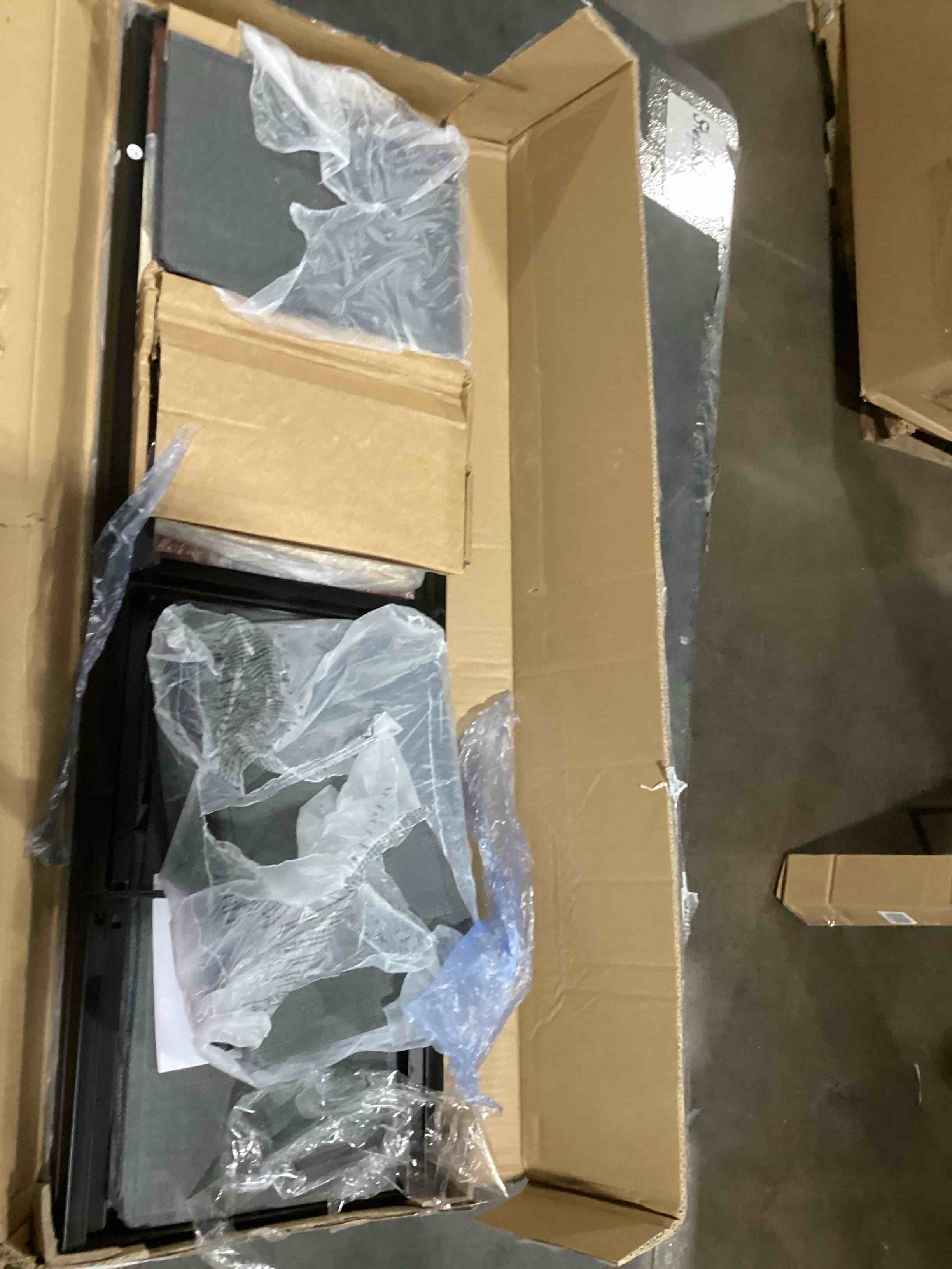 https://s3.amazonaws.com/lotting-images-prod/bidfta/PPE2276481_1743603979465.jpeg