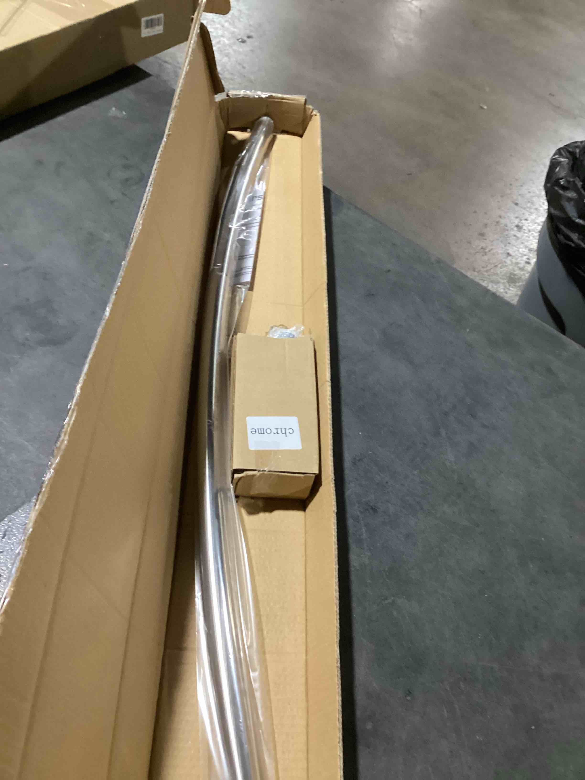 https://s3.amazonaws.com/lotting-images-prod/bidfta/PPE2276917_1744128909350.jpeg