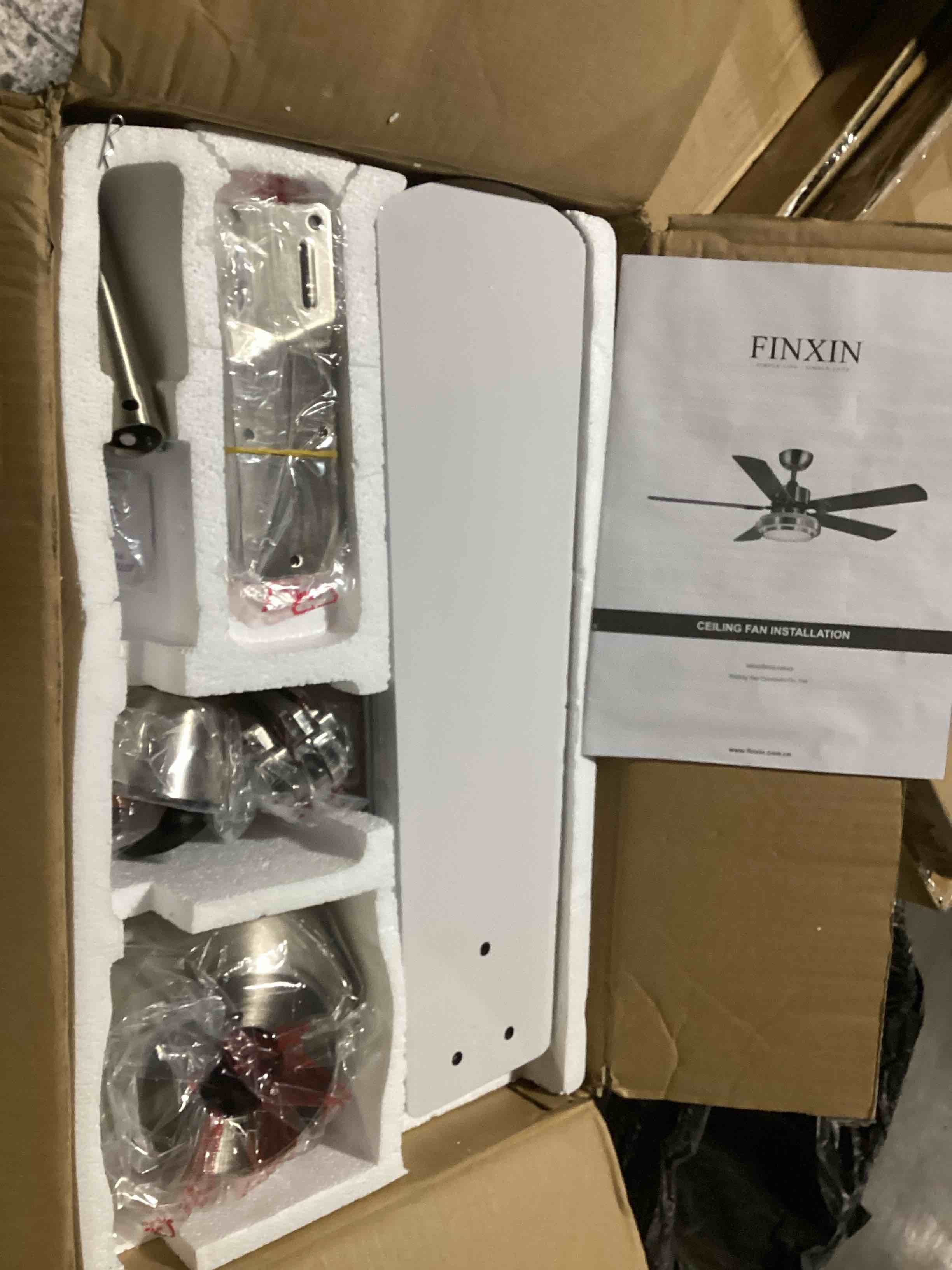 https://s3.amazonaws.com/lotting-images-prod/bidfta/PPE2276929_1744131107166.jpeg