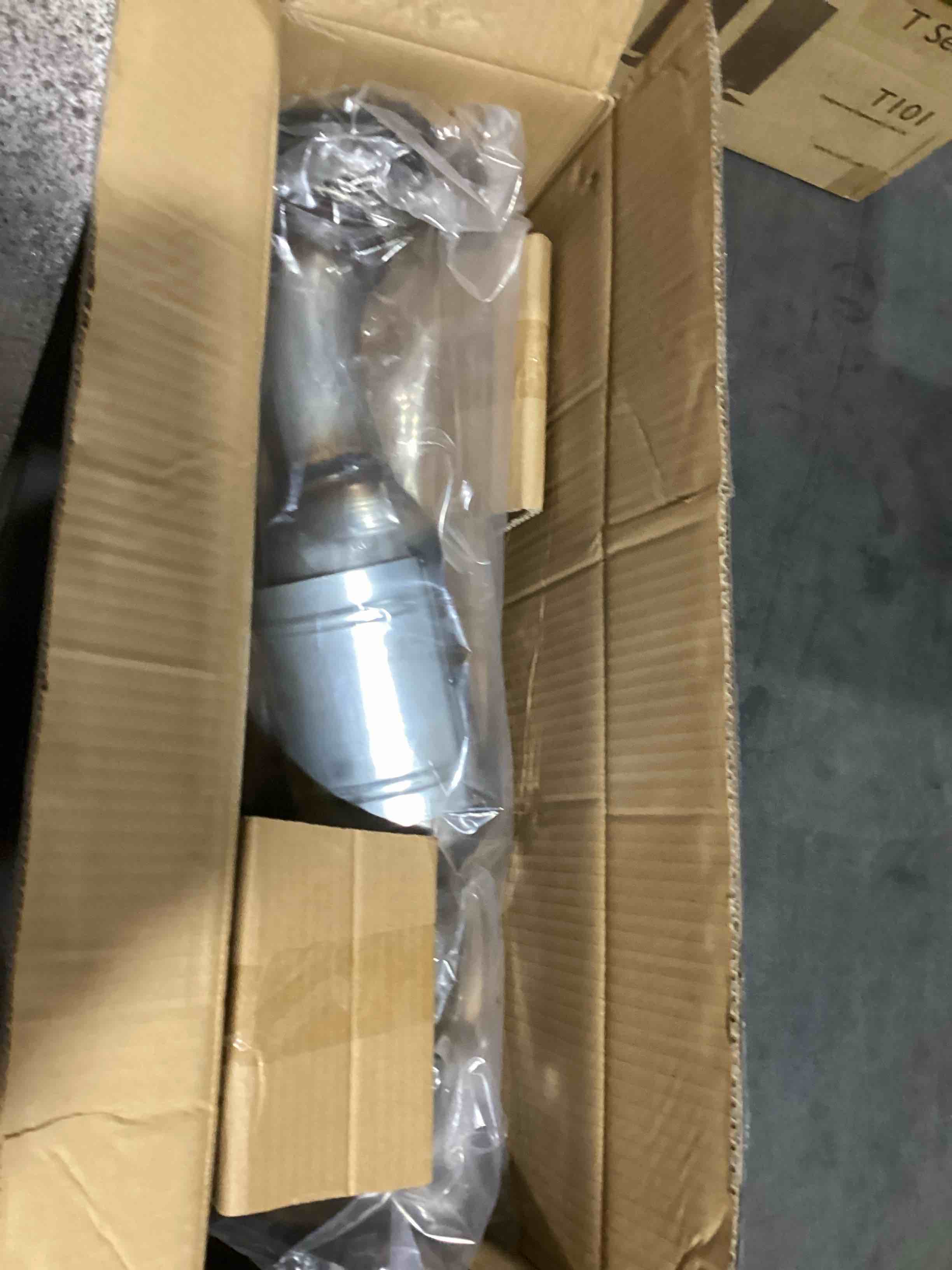 https://s3.amazonaws.com/lotting-images-prod/bidfta/PPE2277309_1744629167089.jpeg