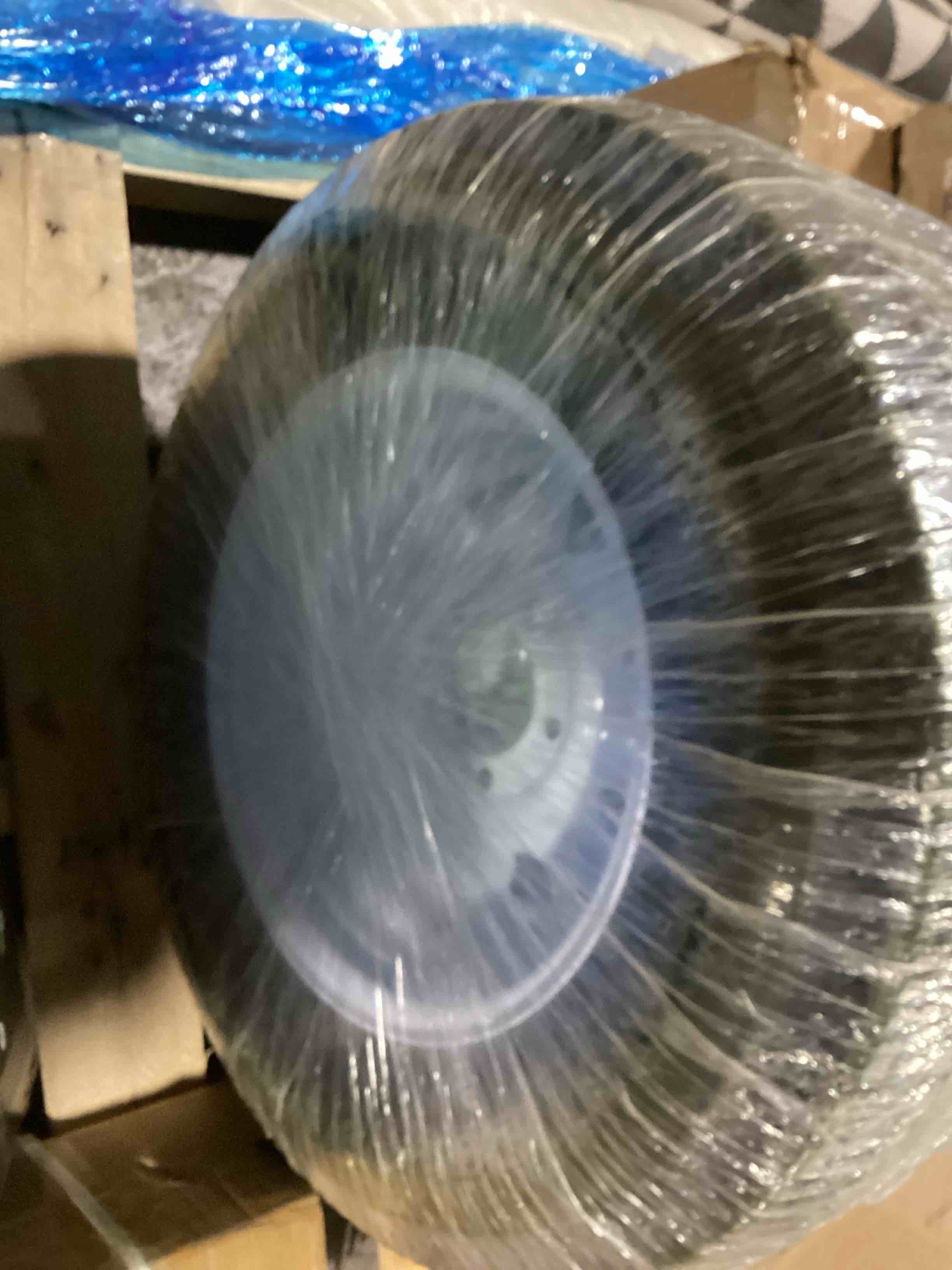 https://s3.amazonaws.com/lotting-images-prod/bidfta/PPE2277502_1744734610481.jpeg