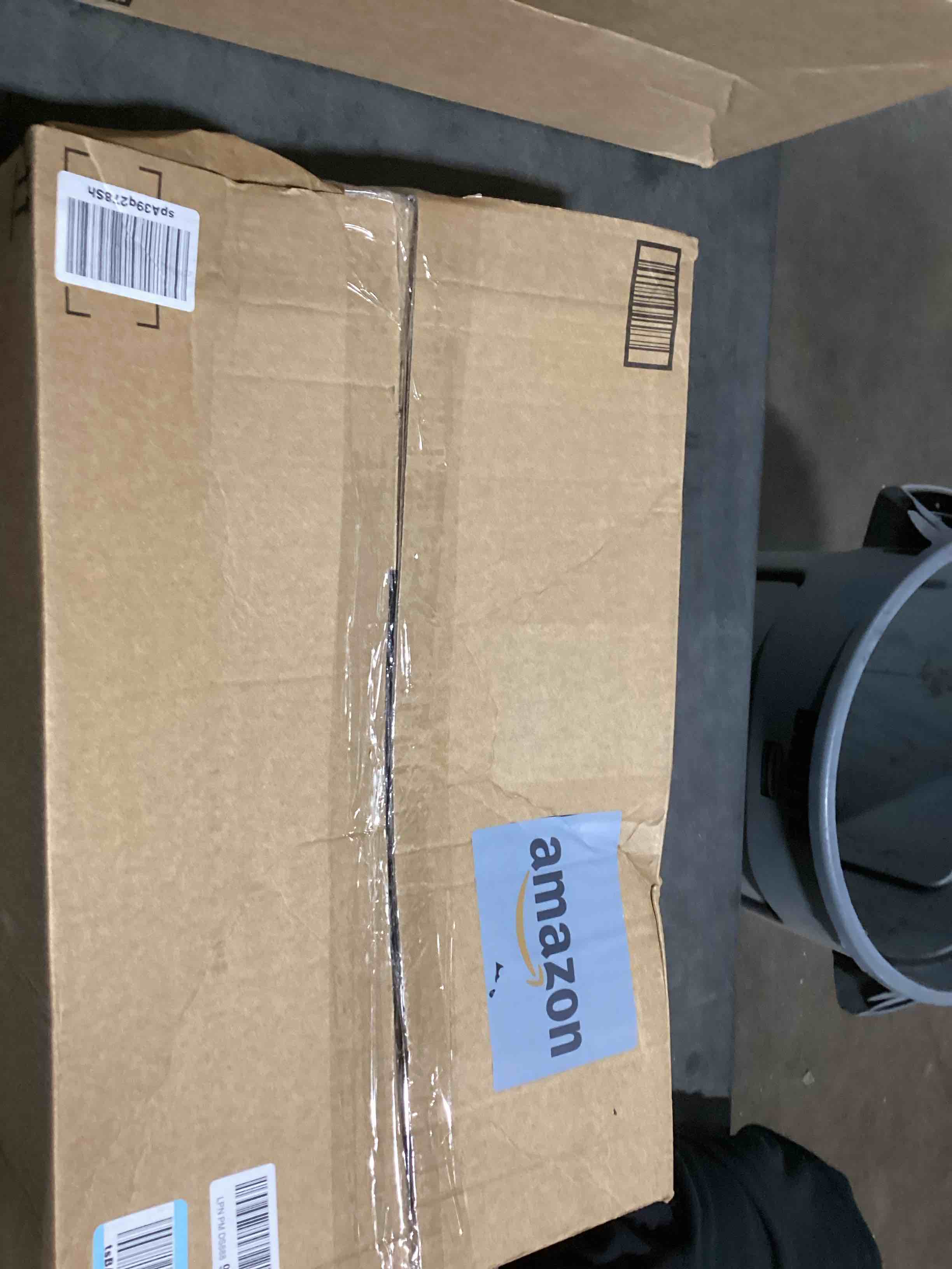 https://s3.amazonaws.com/lotting-images-prod/bidfta/PPE2277961_1745328471975.jpeg