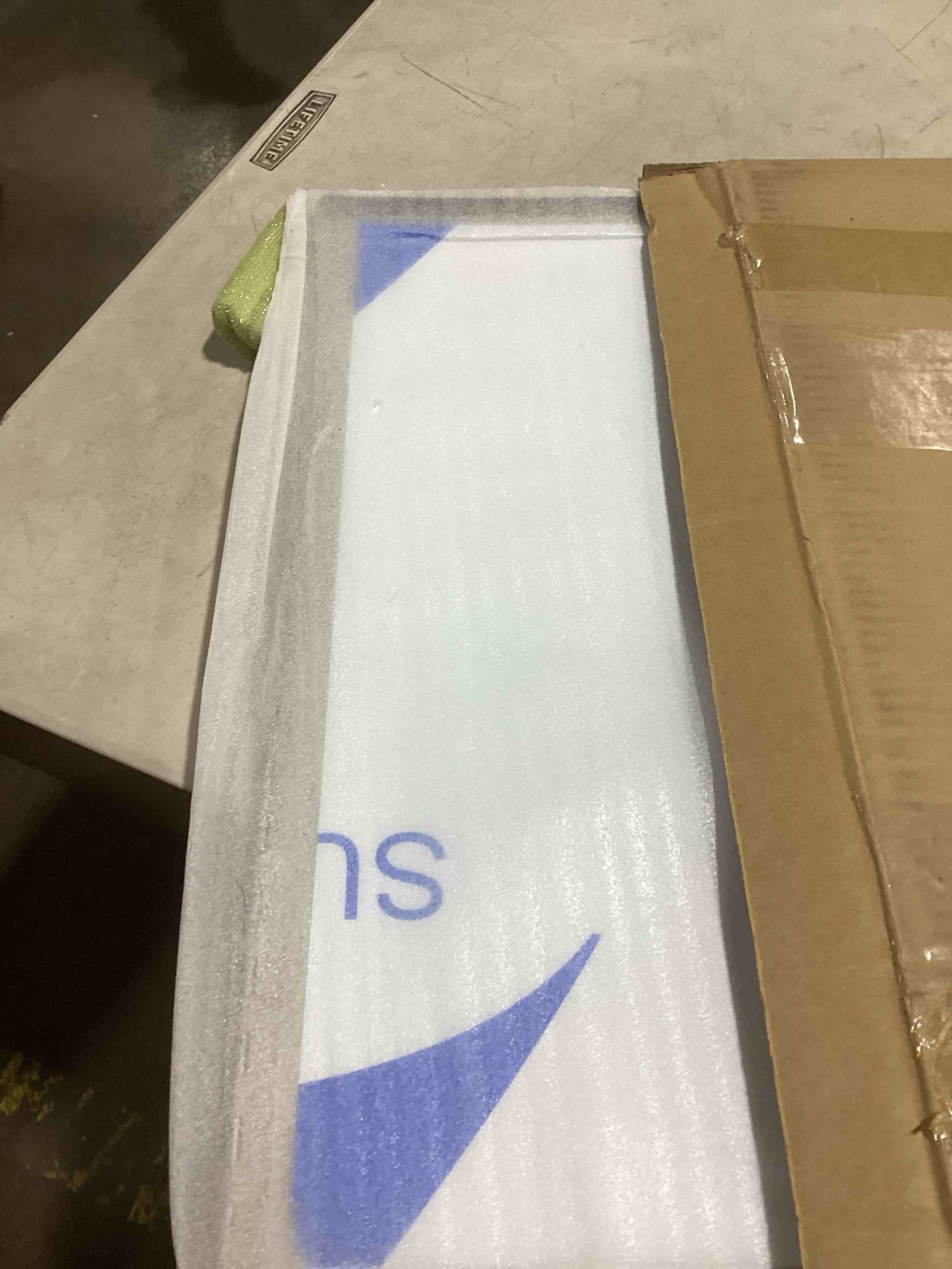 https://s3.amazonaws.com/lotting-images-prod/bidfta/PPE2278211_1743428485376.jpeg