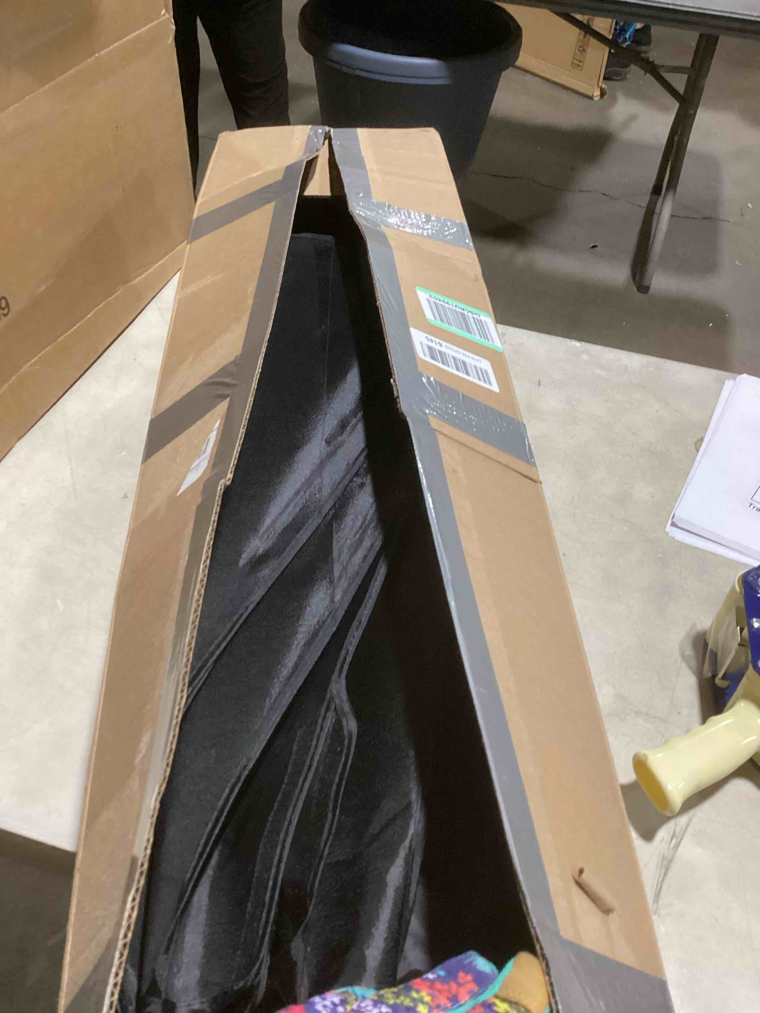 https://s3.amazonaws.com/lotting-images-prod/bidfta/PPE2278513_1743600296431.jpeg