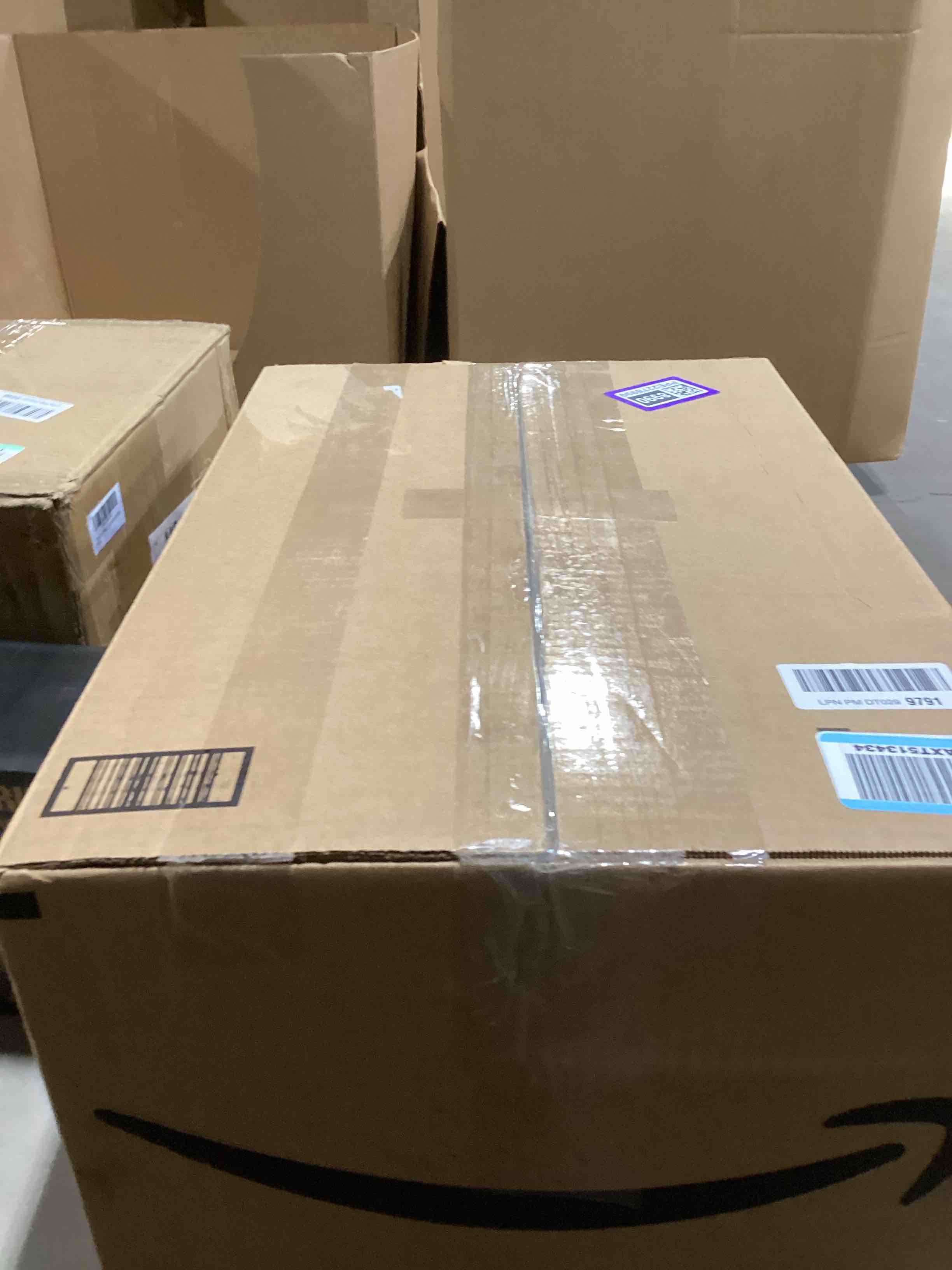 https://s3.amazonaws.com/lotting-images-prod/bidfta/PPE2278990_1744128833982.jpeg
