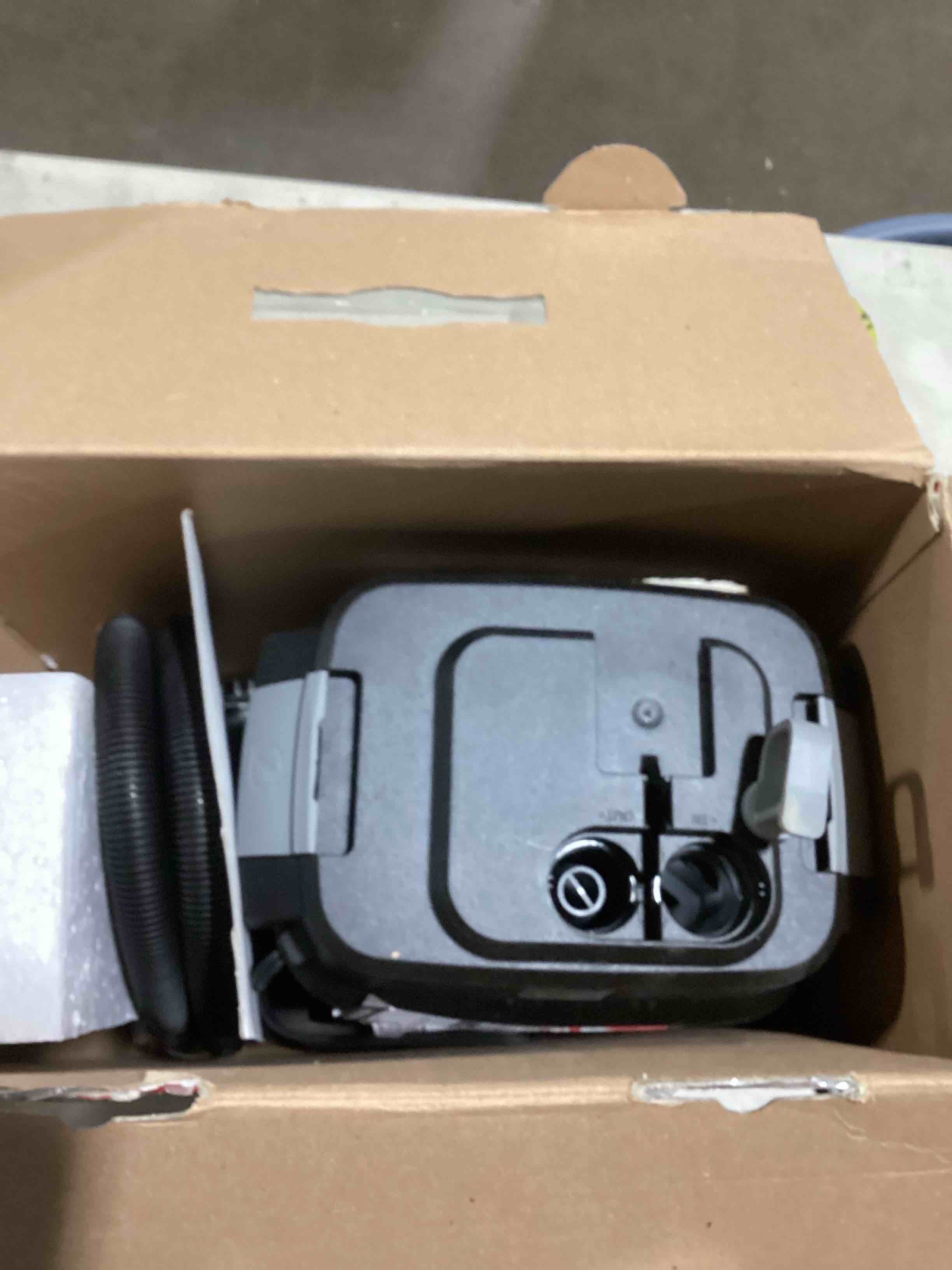 https://s3.amazonaws.com/lotting-images-prod/bidfta/PPE2279085_1744197782841.jpeg