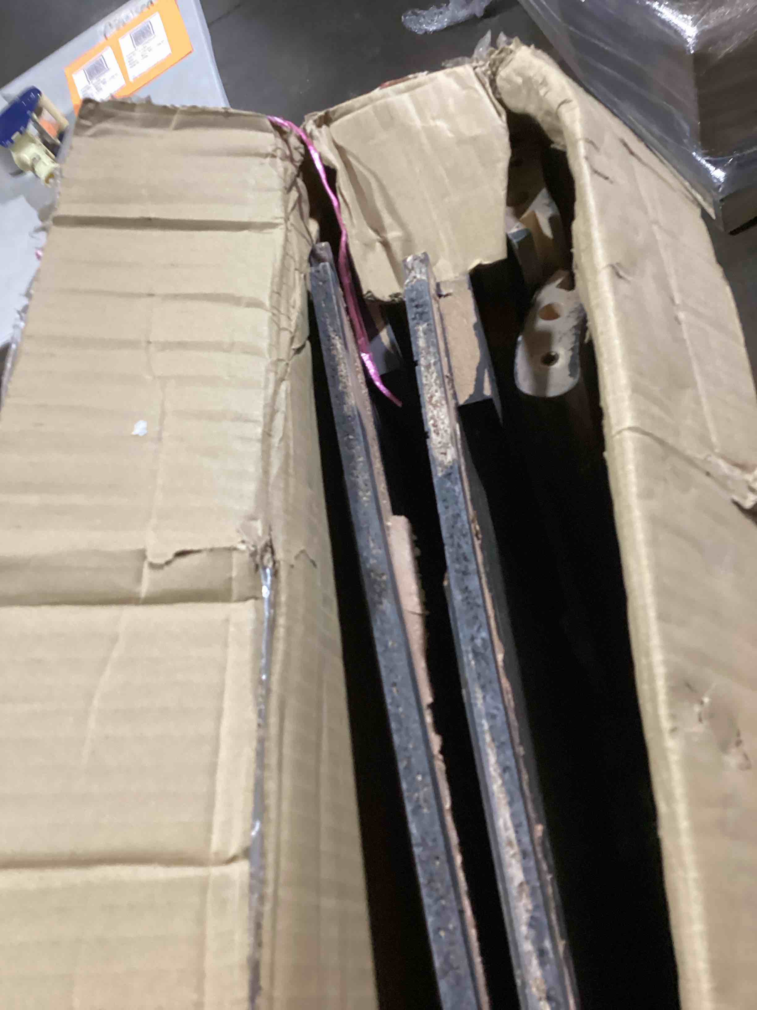 https://s3.amazonaws.com/lotting-images-prod/bidfta/PPE2279559_1744803094545.jpeg