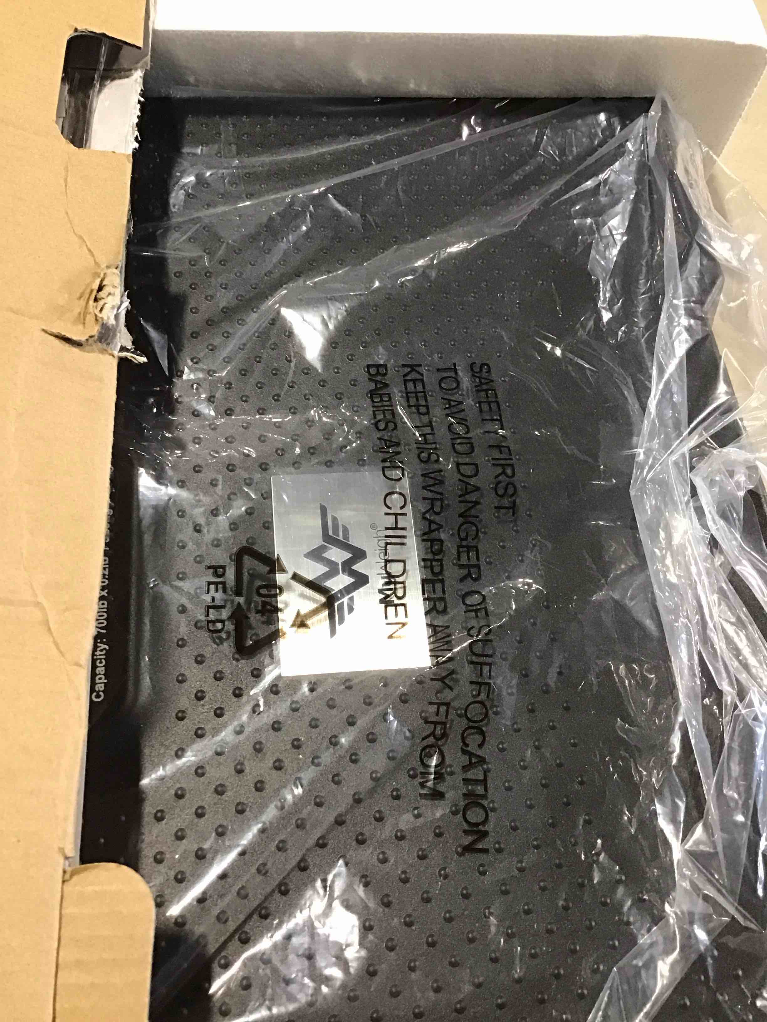 https://s3.amazonaws.com/lotting-images-prod/bidfta/PPE2280085_1745434080874.jpeg
