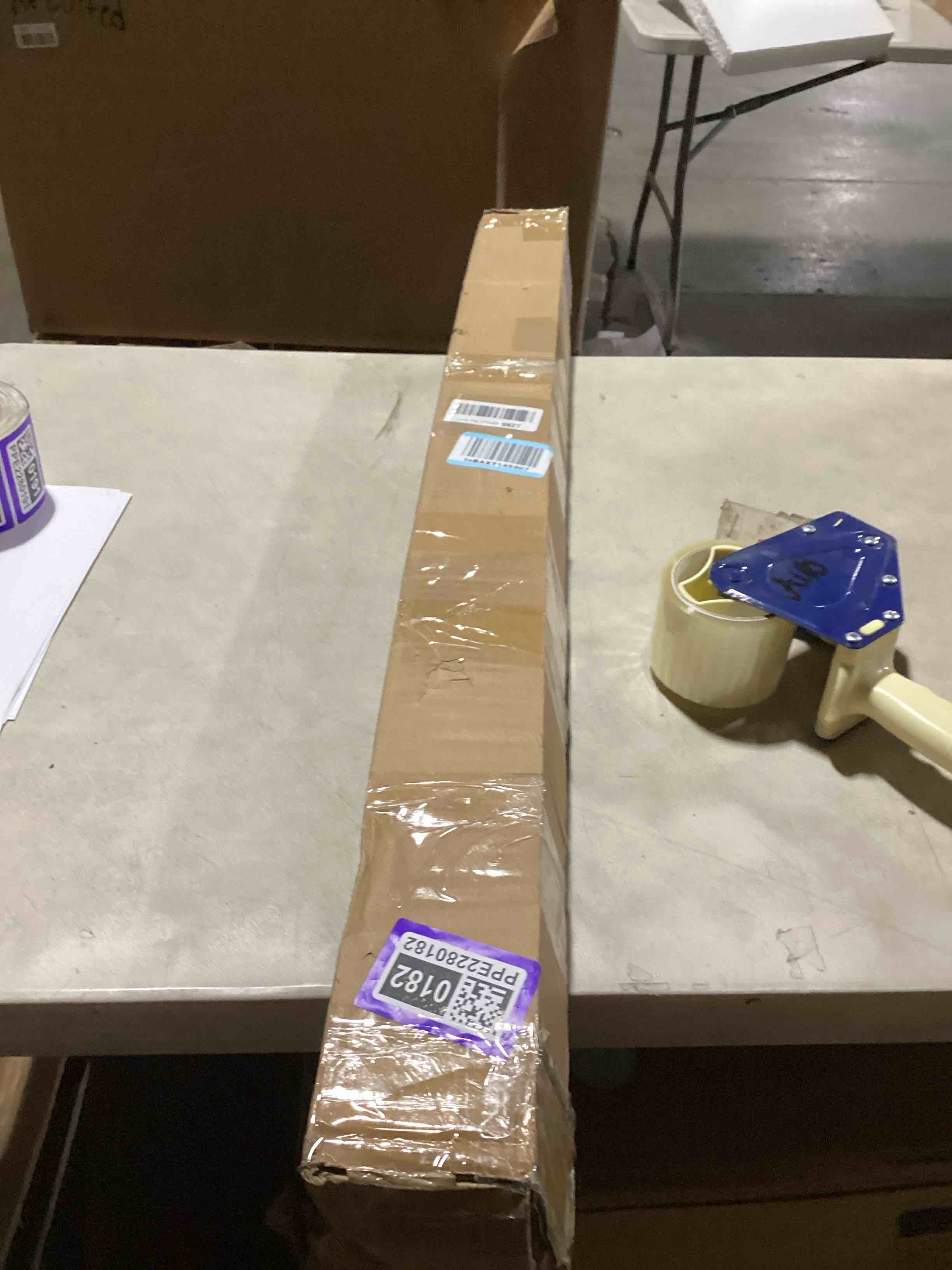 https://s3.amazonaws.com/lotting-images-prod/bidfta/PPE2280182_1745587759836.jpeg
