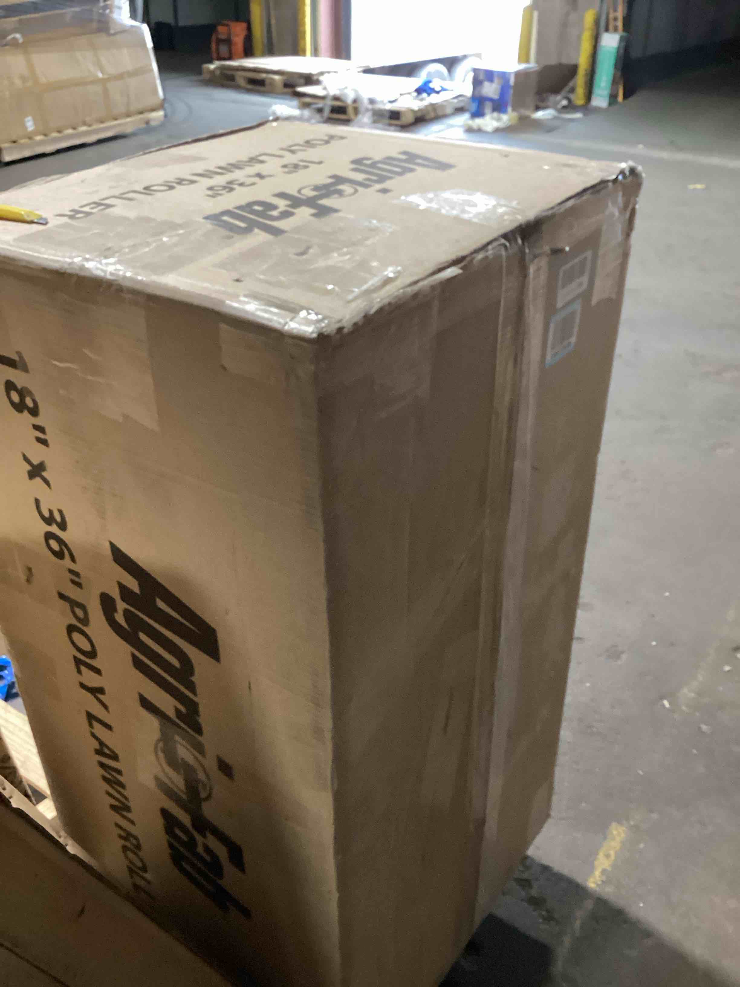 https://s3.amazonaws.com/lotting-images-prod/bidfta/PPE2280418_1745946619346.jpeg