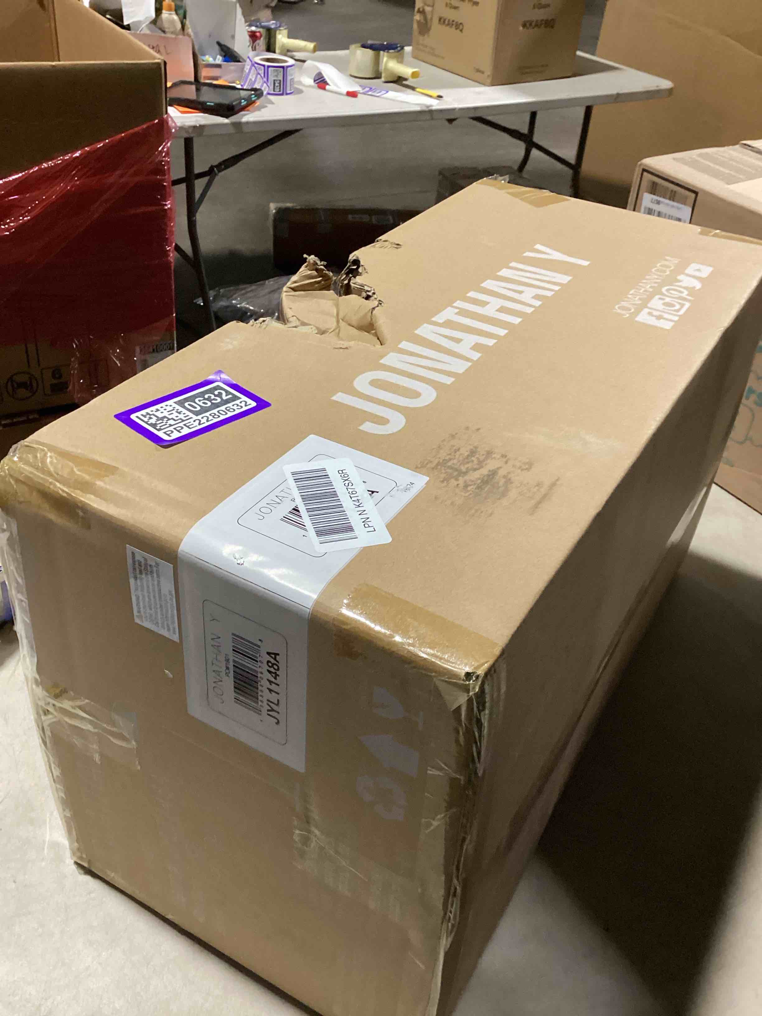 https://s3.amazonaws.com/lotting-images-prod/bidfta/PPE2280632_1746121988139.jpeg