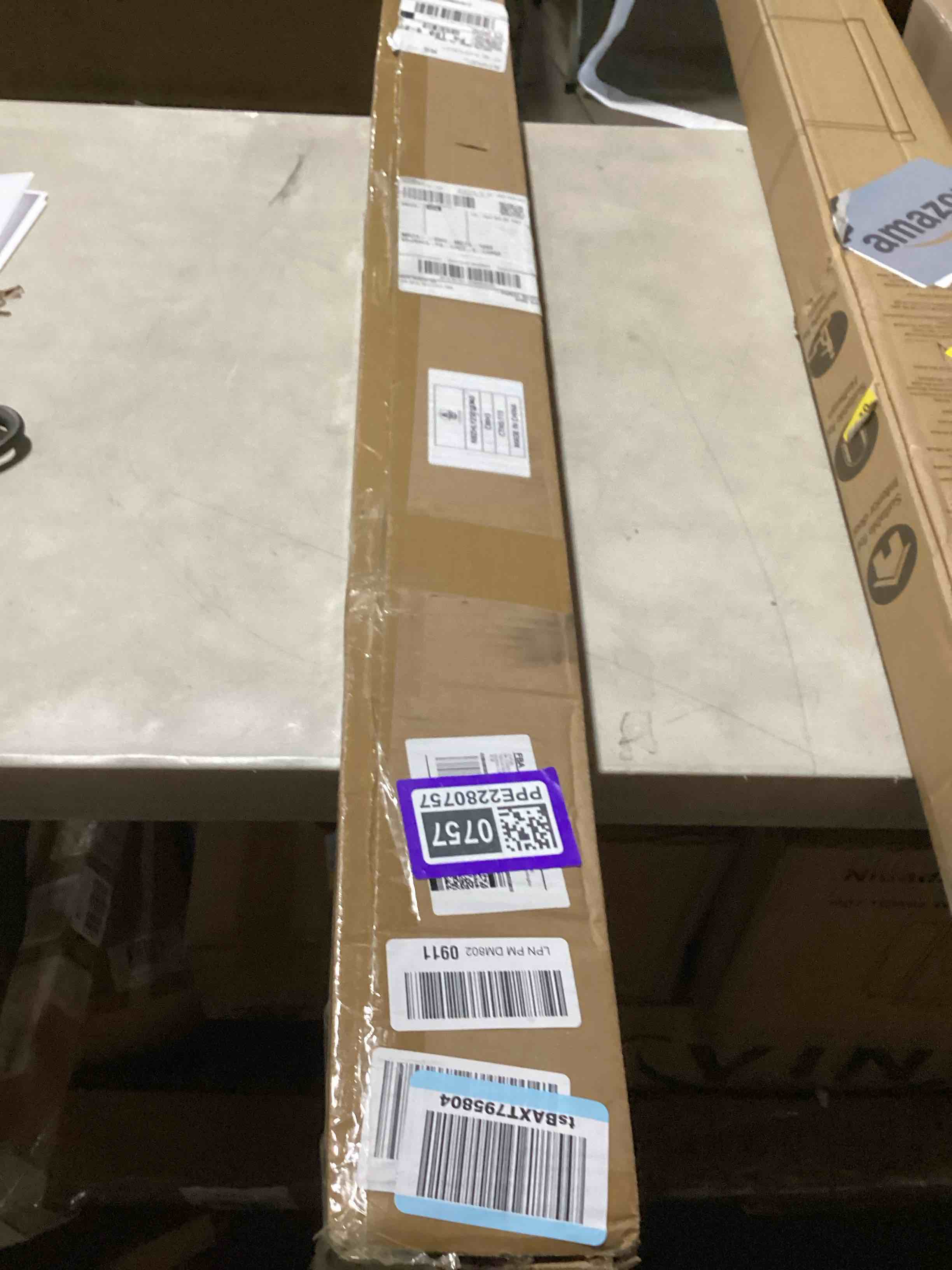https://s3.amazonaws.com/lotting-images-prod/bidfta/PPE2280757_1746202135449.jpeg