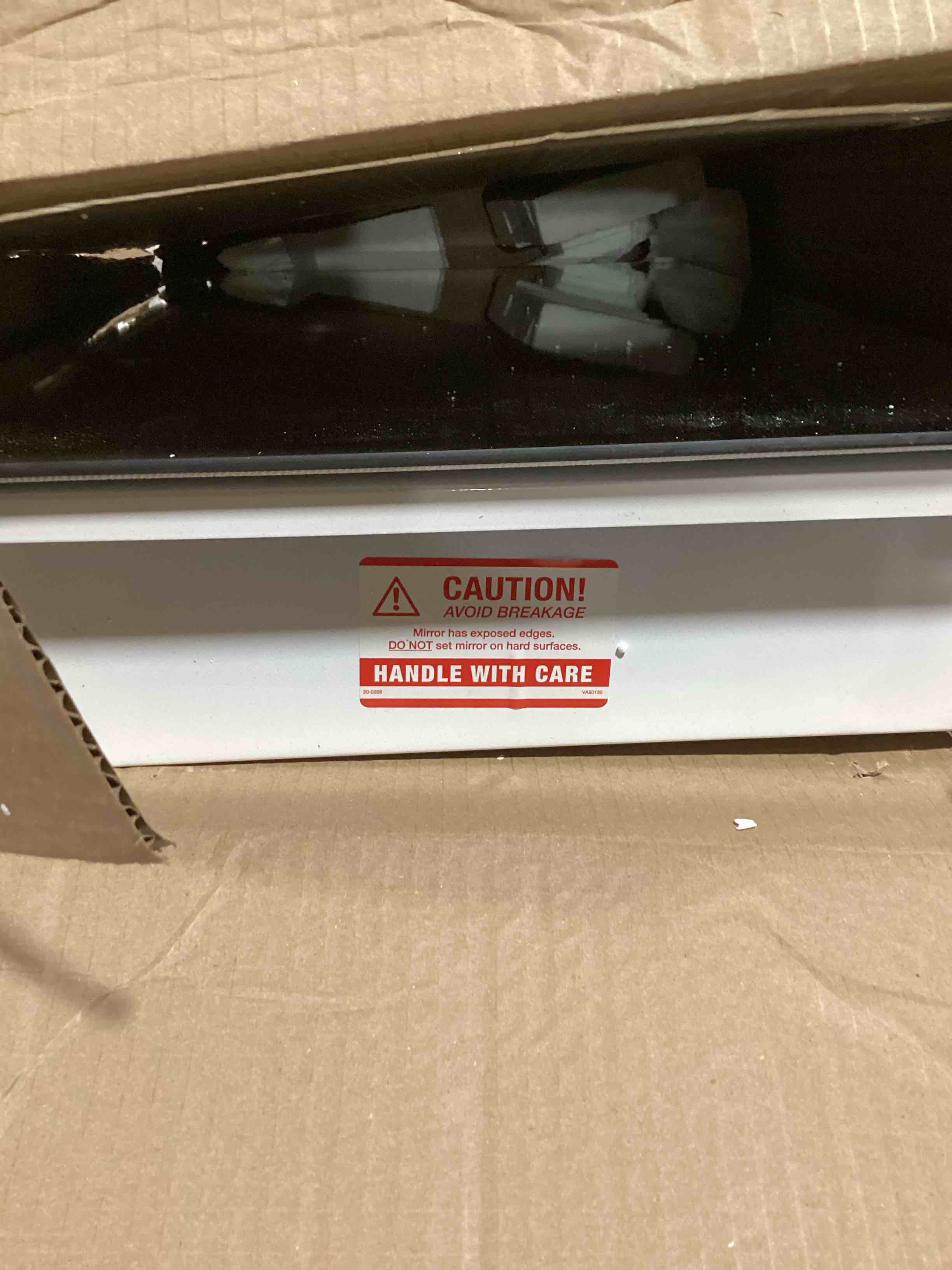 https://s3.amazonaws.com/lotting-images-prod/bidfta/PPE2280916_1746467588657.jpeg