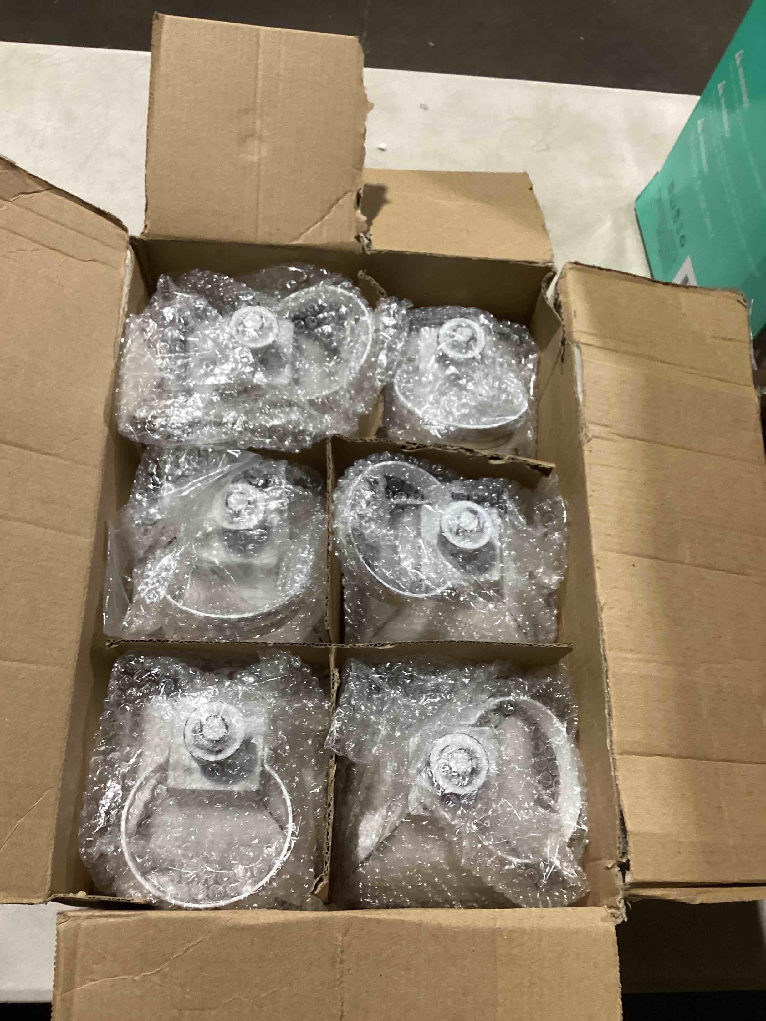 https://s3.amazonaws.com/lotting-images-prod/bidfta/PPE2280975_1746543320571.jpeg