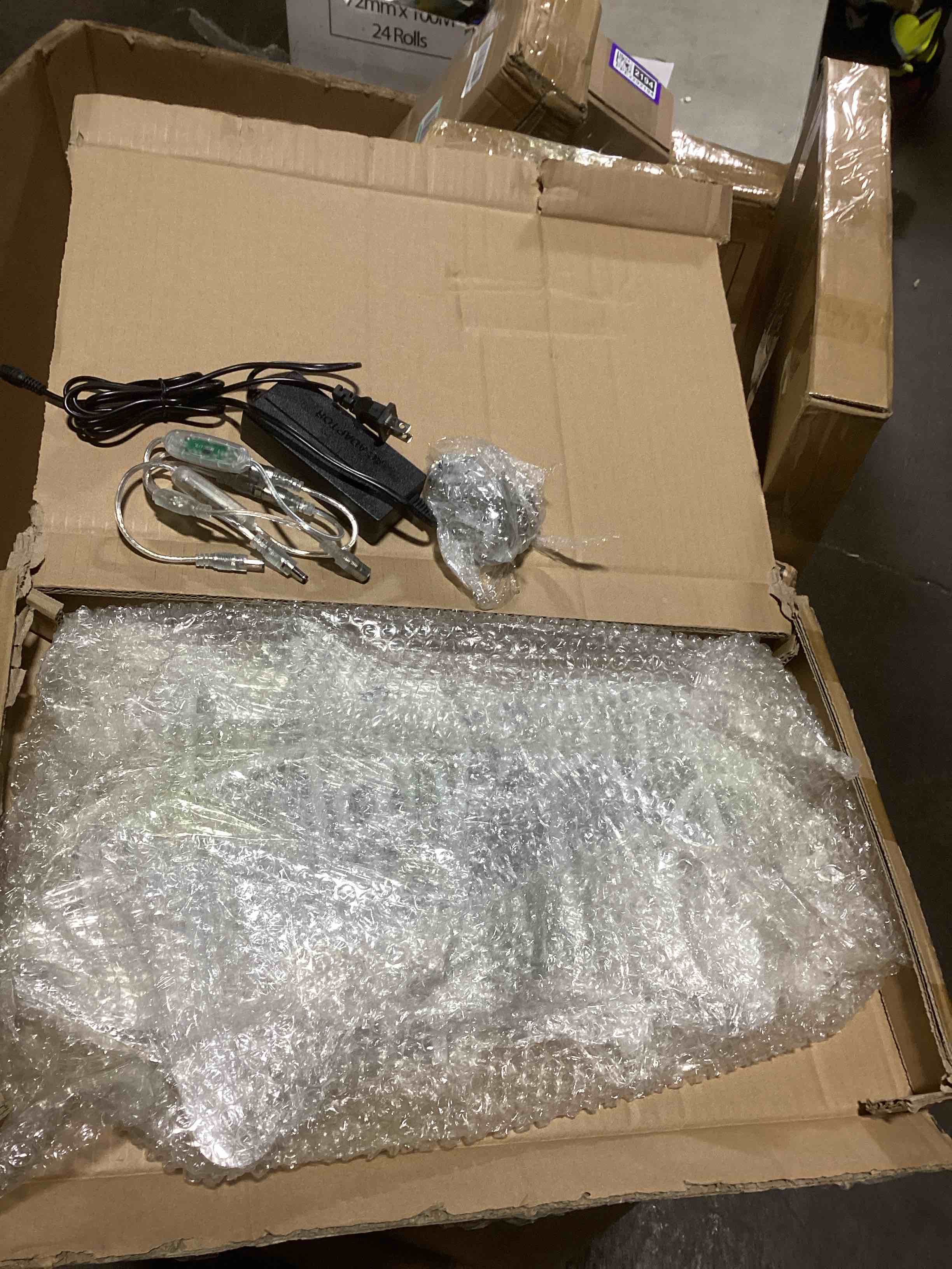 https://s3.amazonaws.com/lotting-images-prod/bidfta/PPE2280980_1746546724981.jpeg