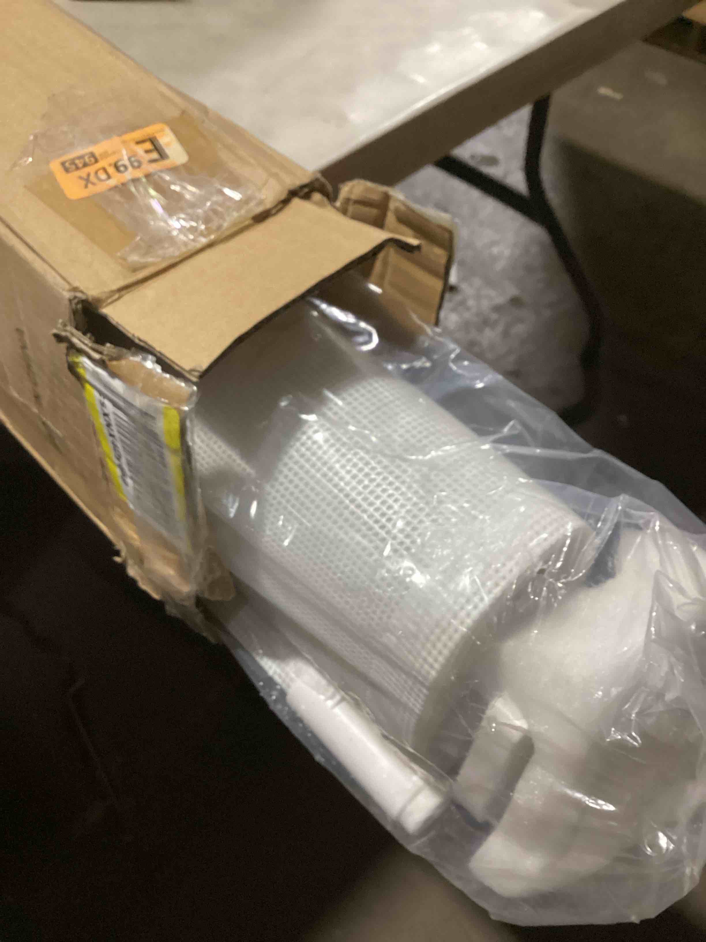 https://s3.amazonaws.com/lotting-images-prod/bidfta/PPE2280989_1746548116264.jpeg