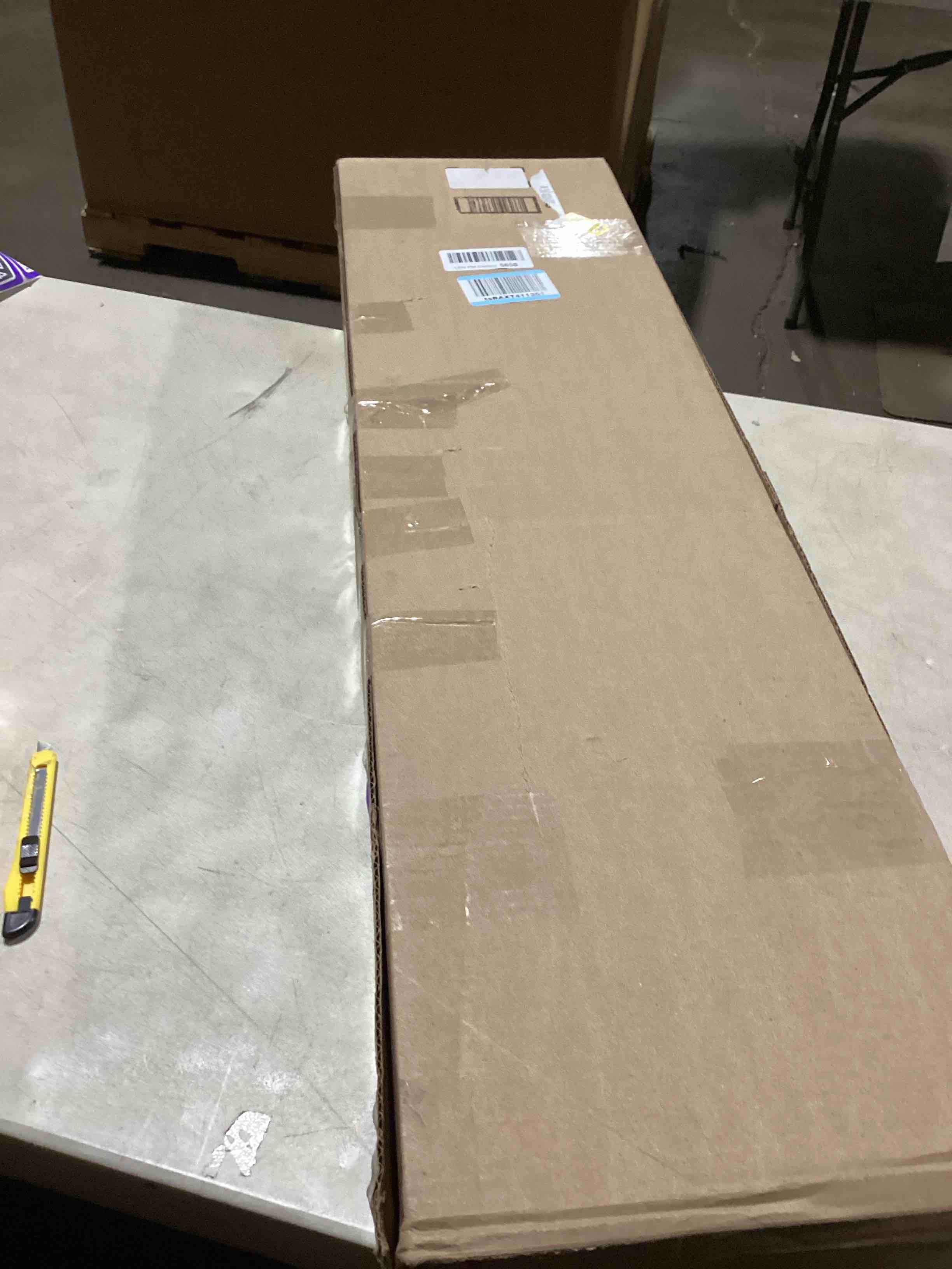 https://s3.amazonaws.com/lotting-images-prod/bidfta/PPE2280991_1746548273592.jpeg