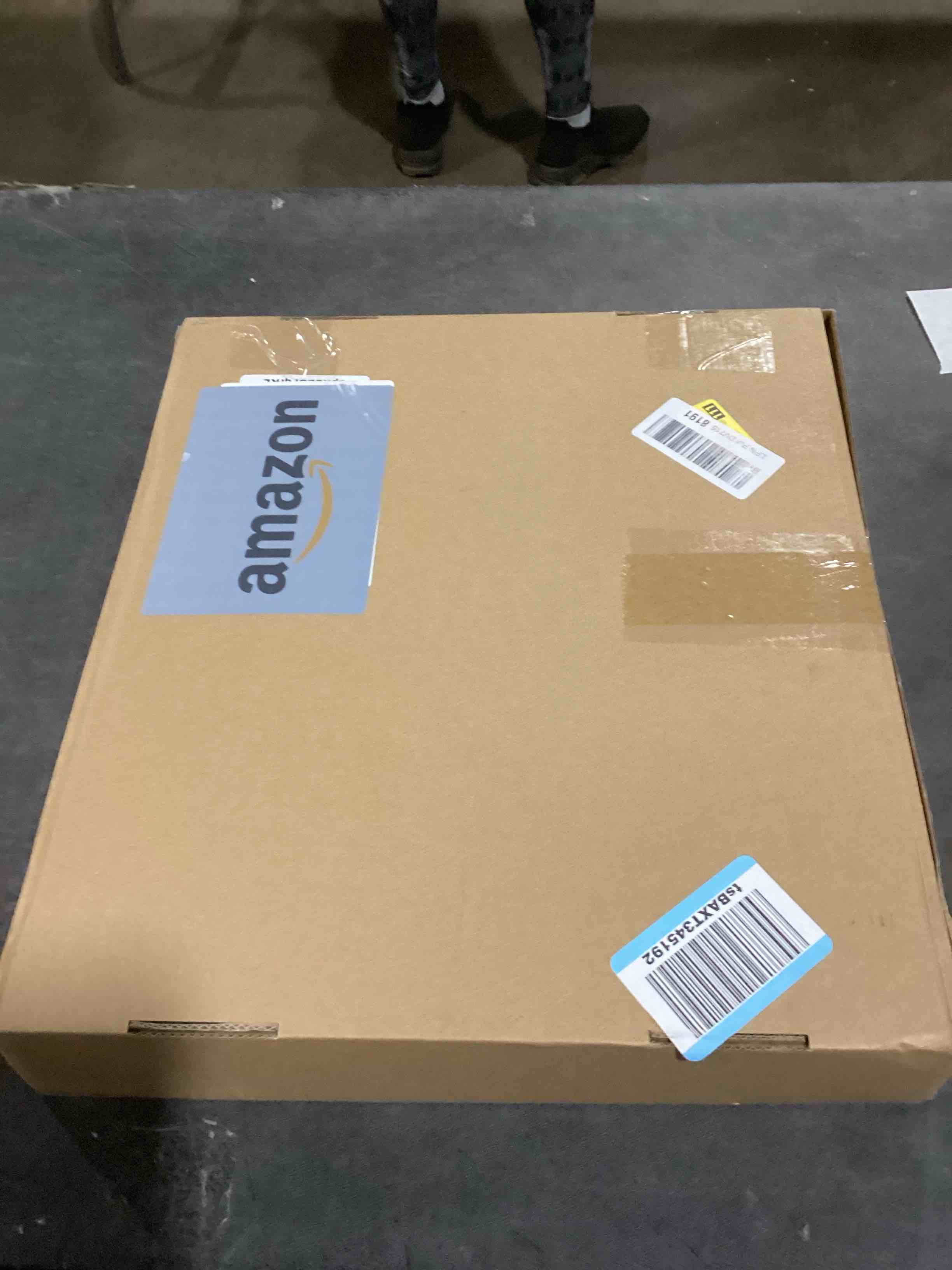 https://s3.amazonaws.com/lotting-images-prod/bidfta/PPE2281029_1742988184900.jpeg