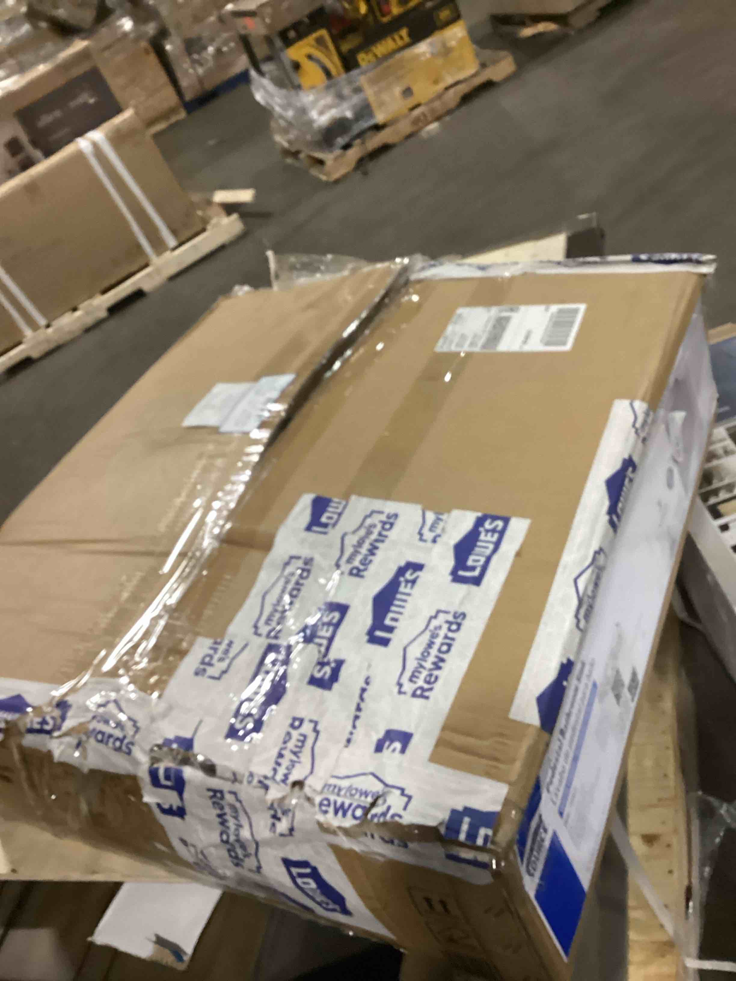 https://s3.amazonaws.com/lotting-images-prod/bidfta/PPE2281206_1743091289491.jpeg