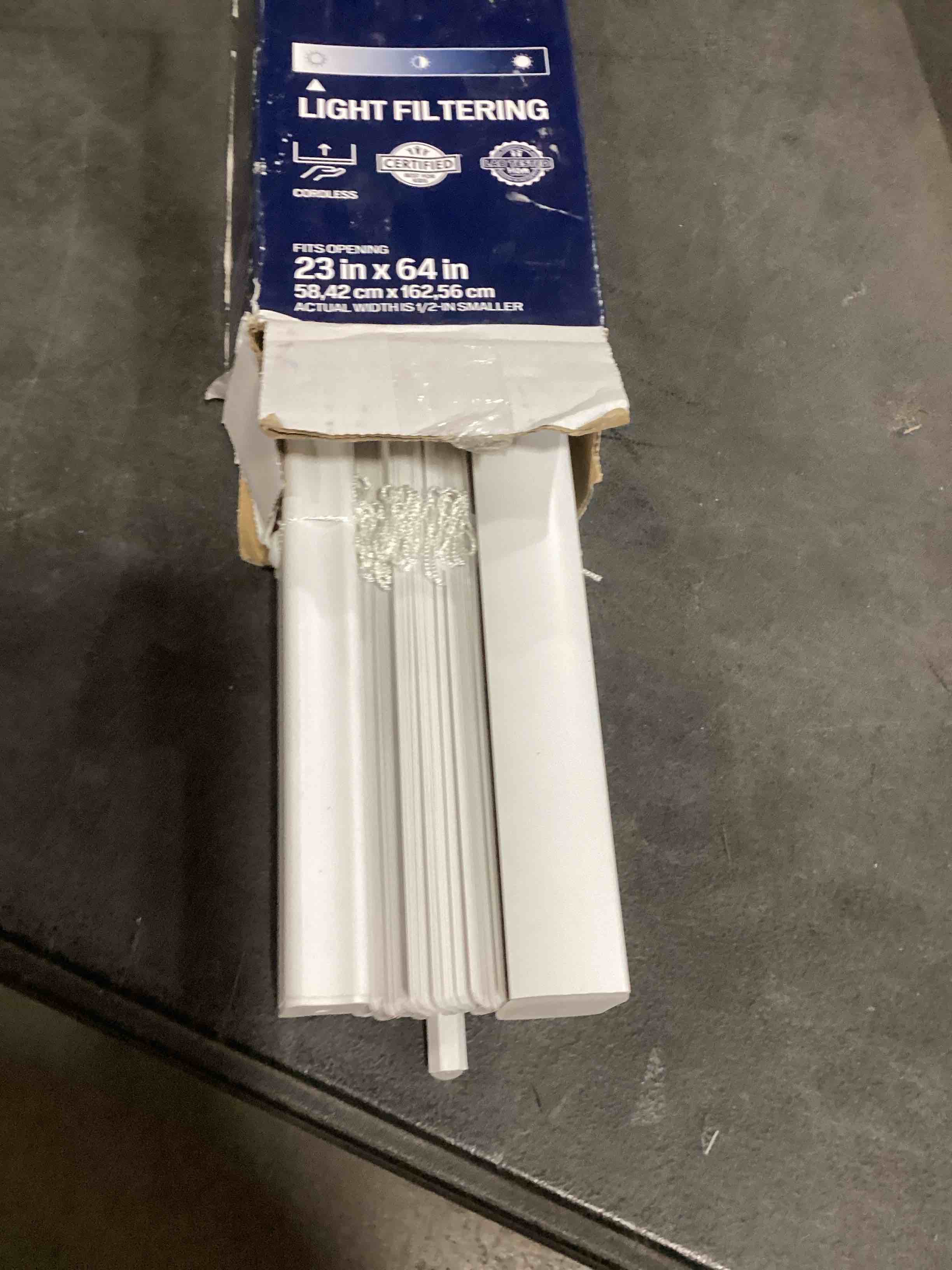 https://s3.amazonaws.com/lotting-images-prod/bidfta/PPE2281224_1743096057408.jpeg