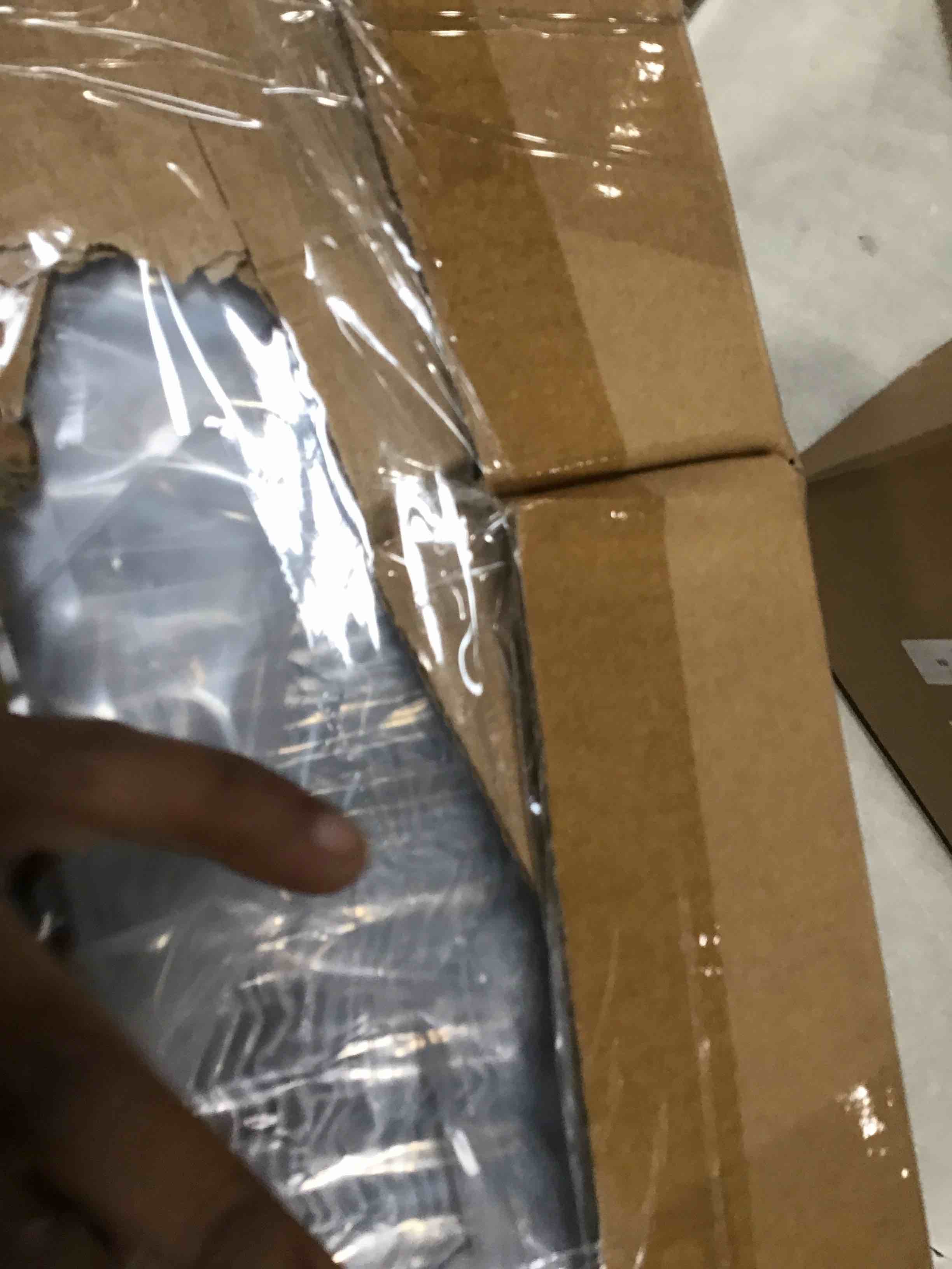 https://s3.amazonaws.com/lotting-images-prod/bidfta/PPE2281505_1743602330157.jpeg
