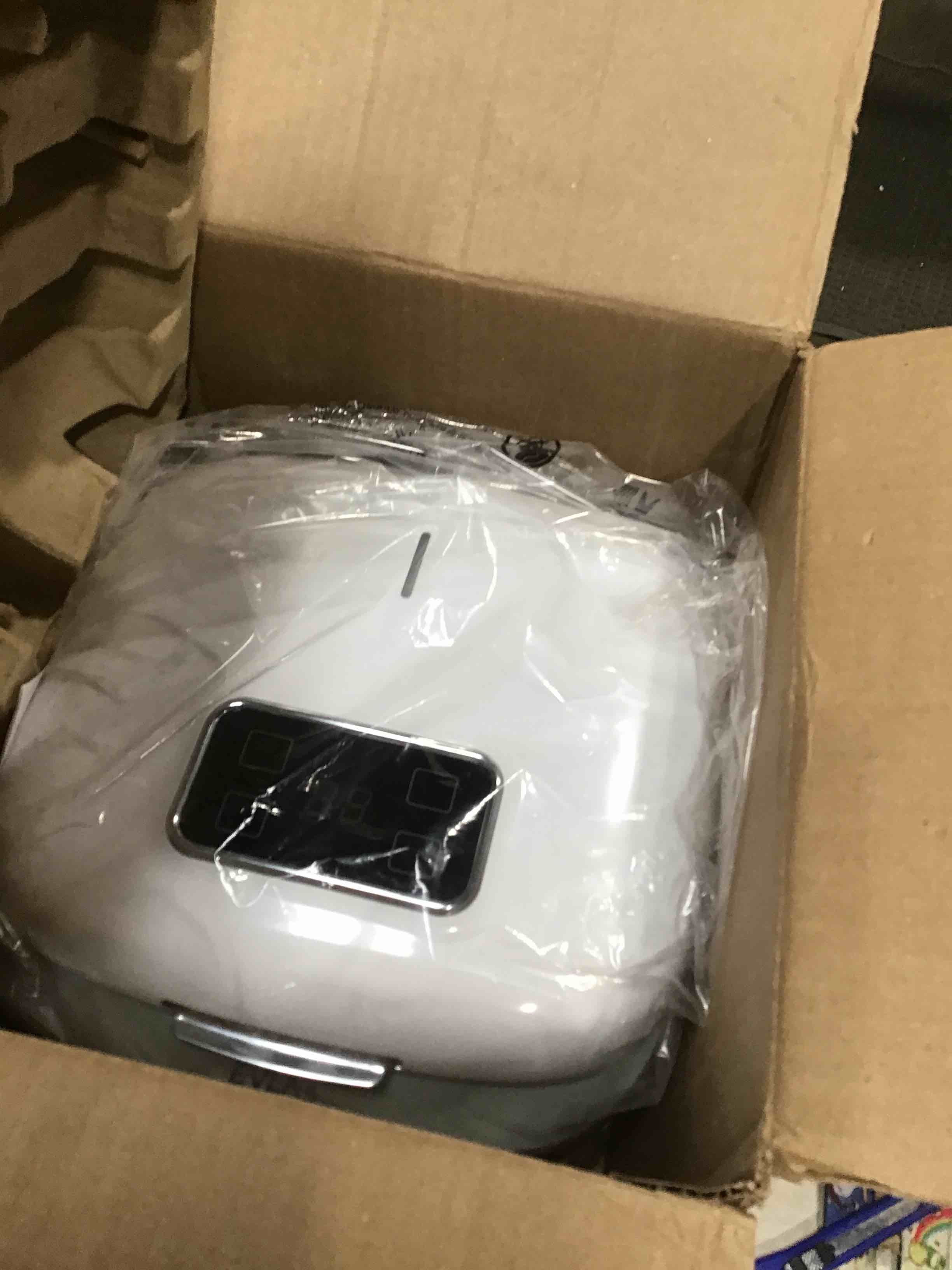 https://s3.amazonaws.com/lotting-images-prod/bidfta/PPE2281509_1743602682086.jpeg