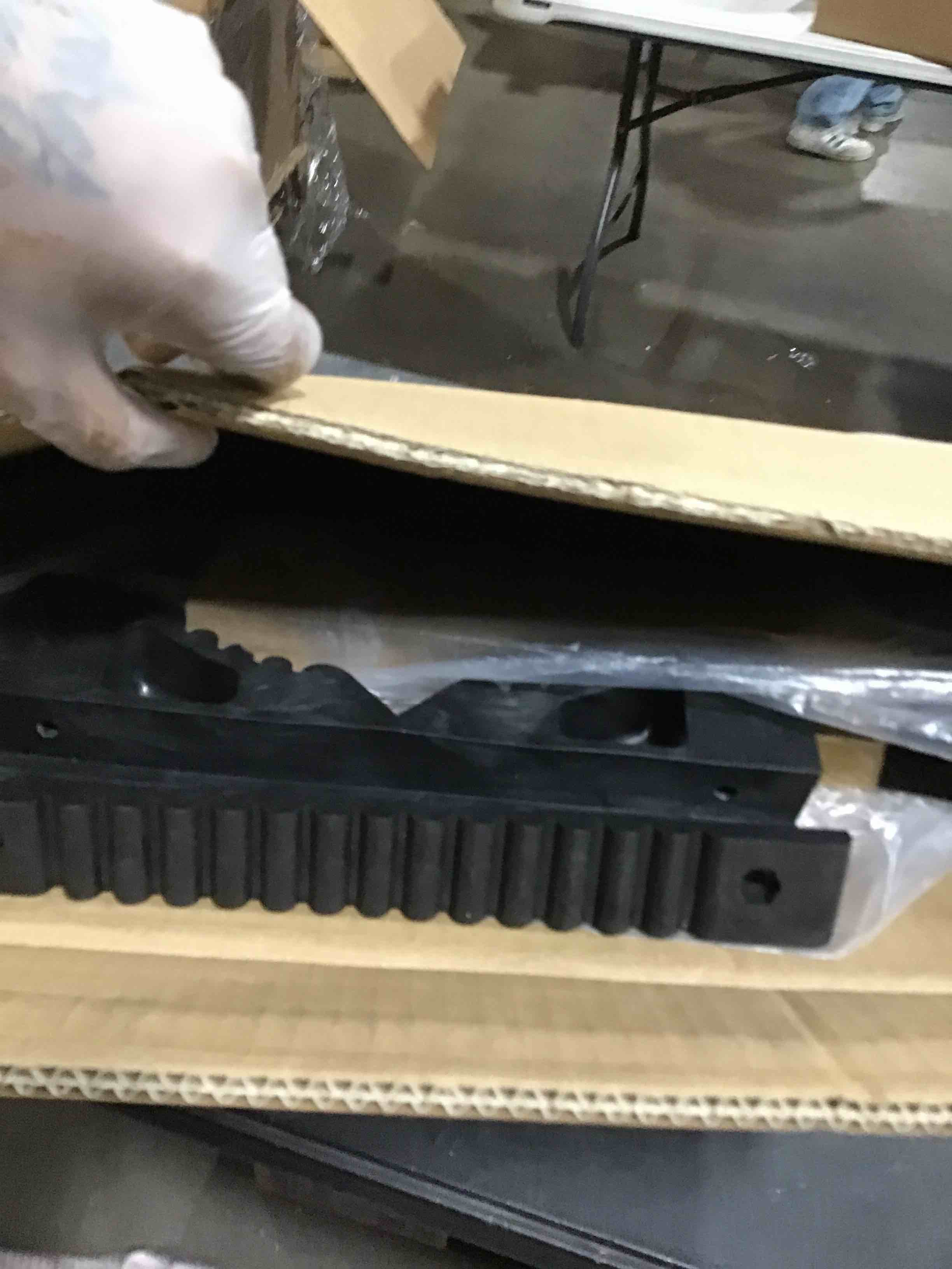 https://s3.amazonaws.com/lotting-images-prod/bidfta/PPE2281767_1743702494920.jpeg