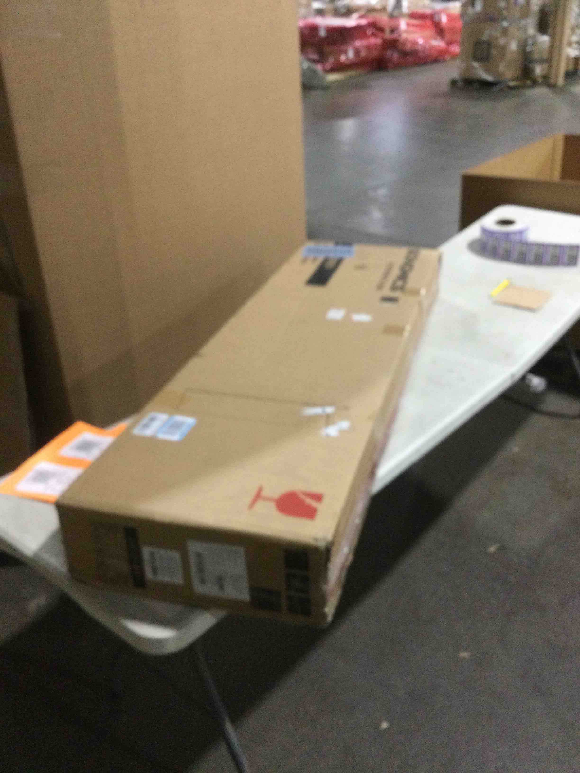https://s3.amazonaws.com/lotting-images-prod/bidfta/PPE2281835_1744900367159.jpeg
