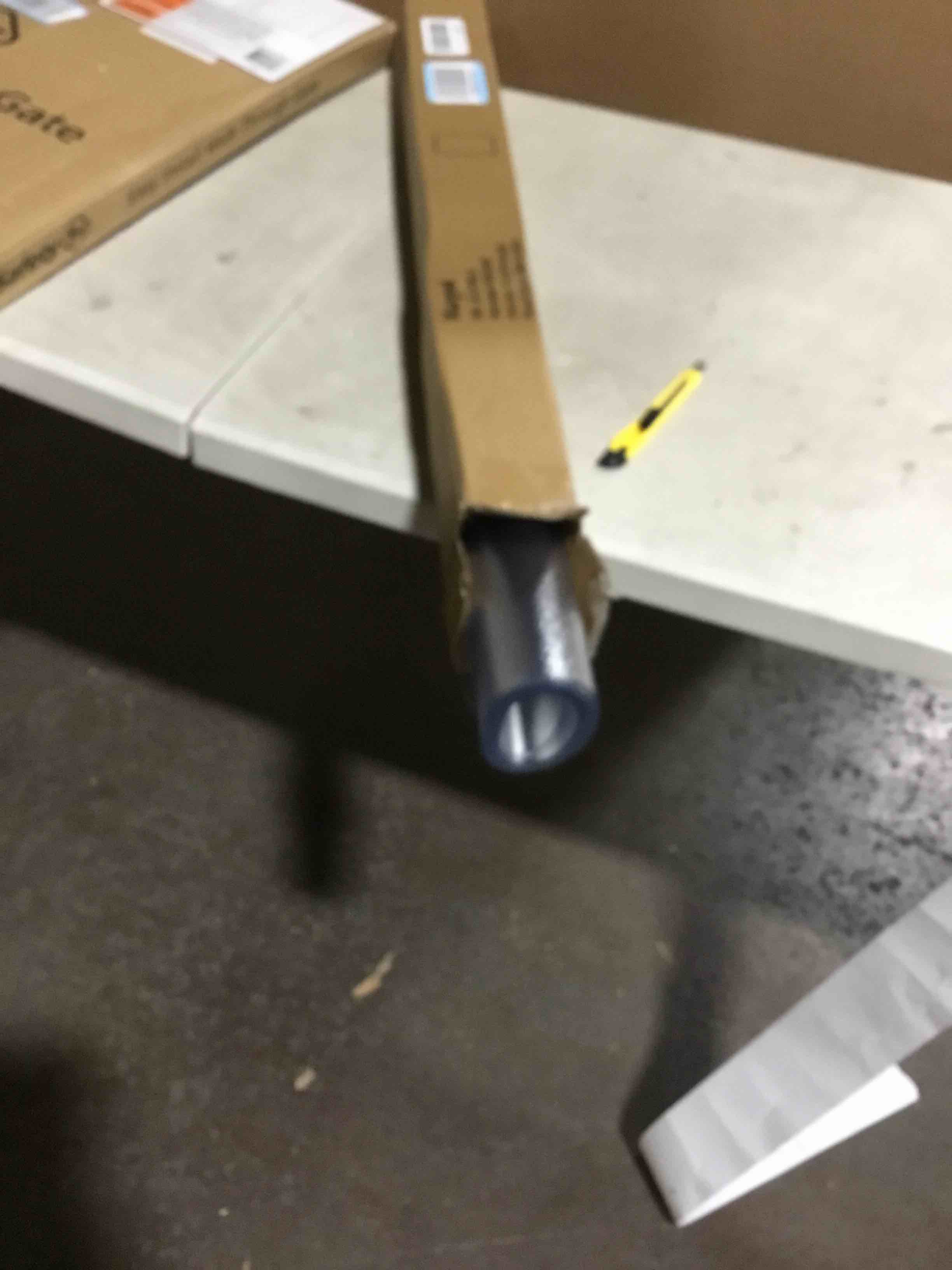 https://s3.amazonaws.com/lotting-images-prod/bidfta/PPE2281844_1744904411099.jpeg