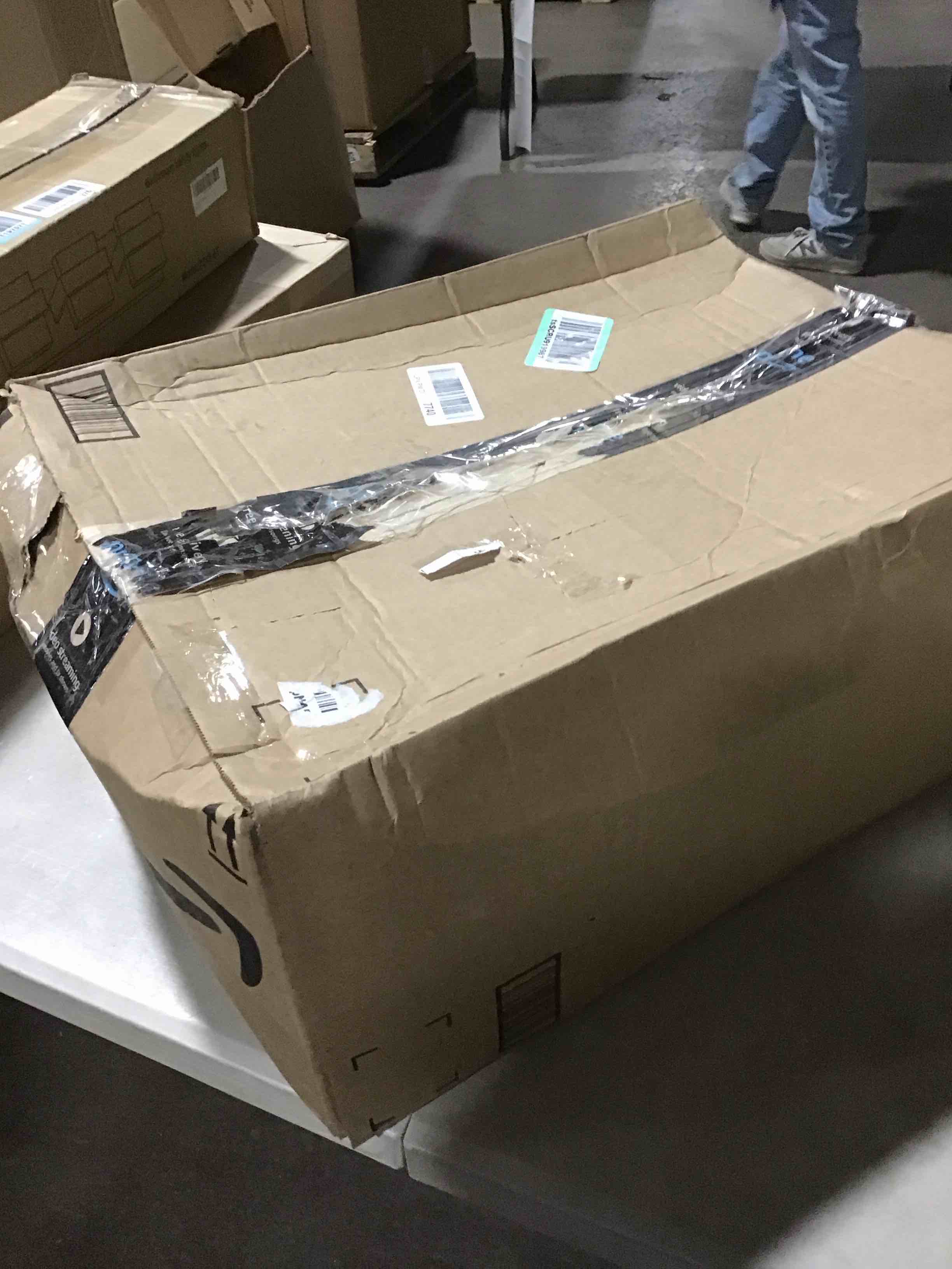 https://s3.amazonaws.com/lotting-images-prod/bidfta/PPE2282065_1745415797844.jpeg