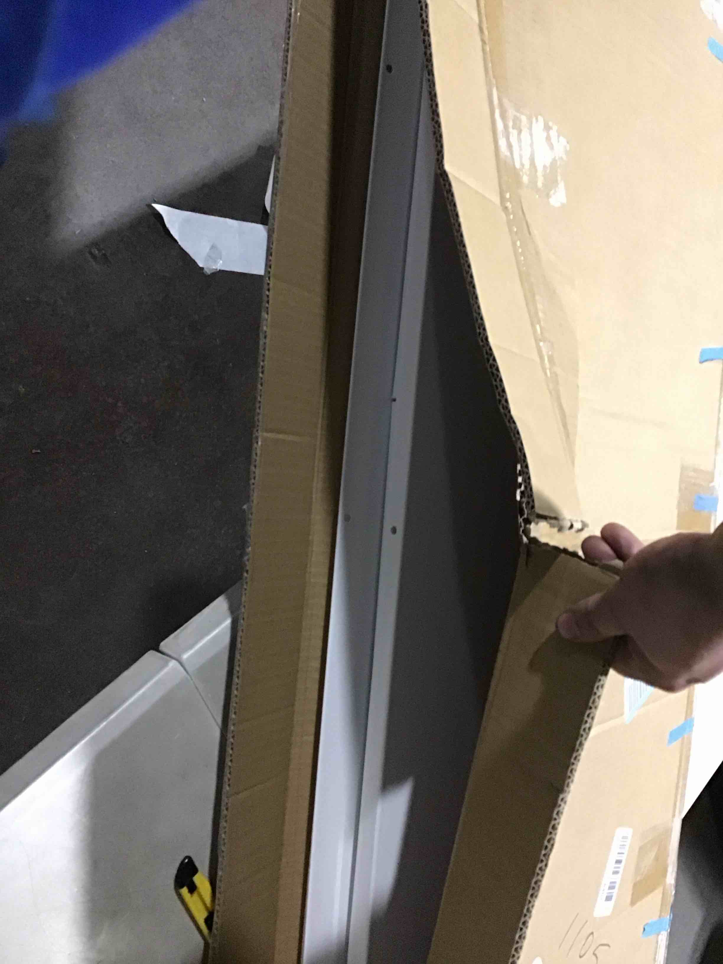 https://s3.amazonaws.com/lotting-images-prod/bidfta/PPE2282076_1745417270040.jpeg