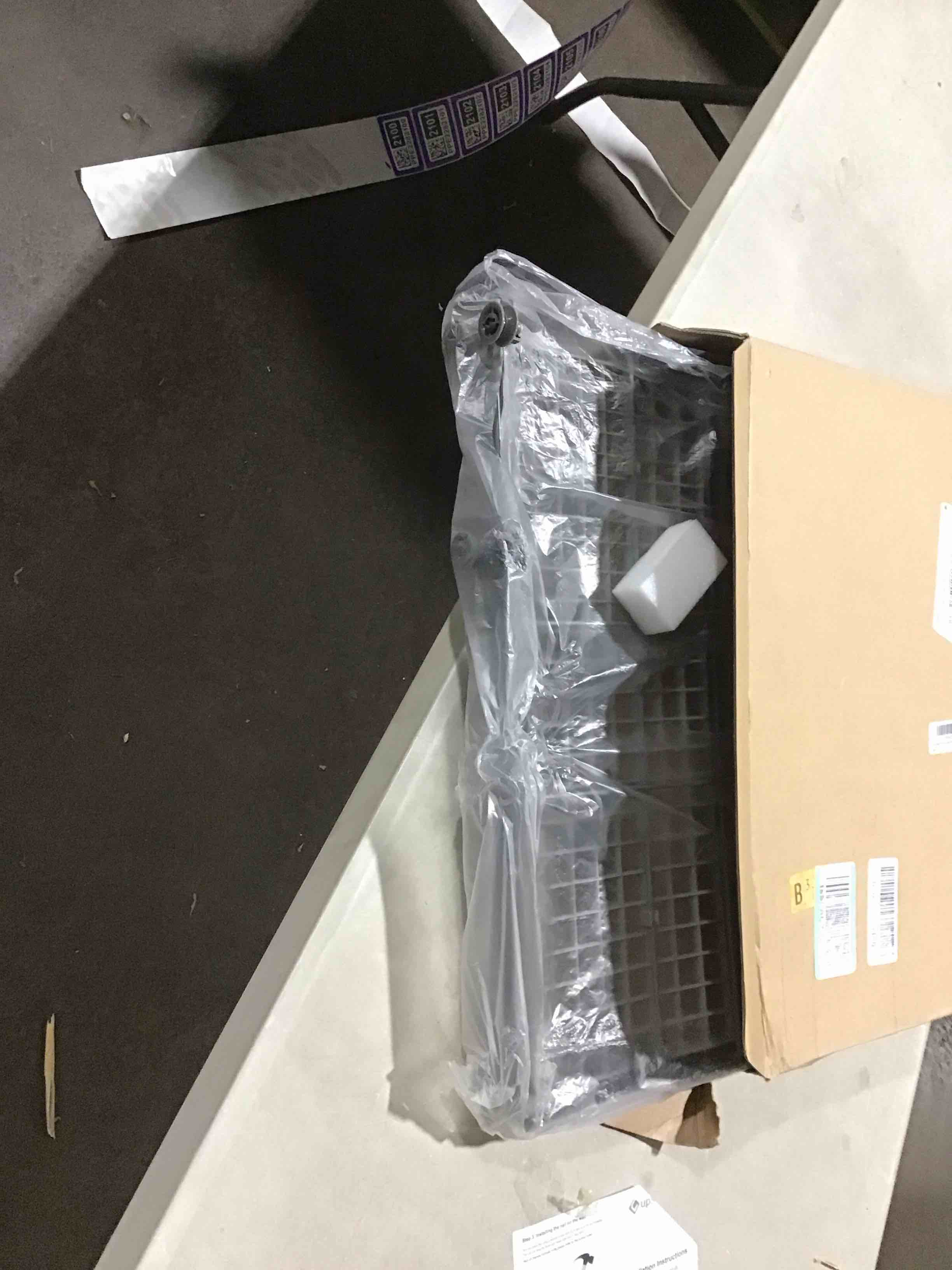 https://s3.amazonaws.com/lotting-images-prod/bidfta/PPE2282100_1745423367299.jpeg