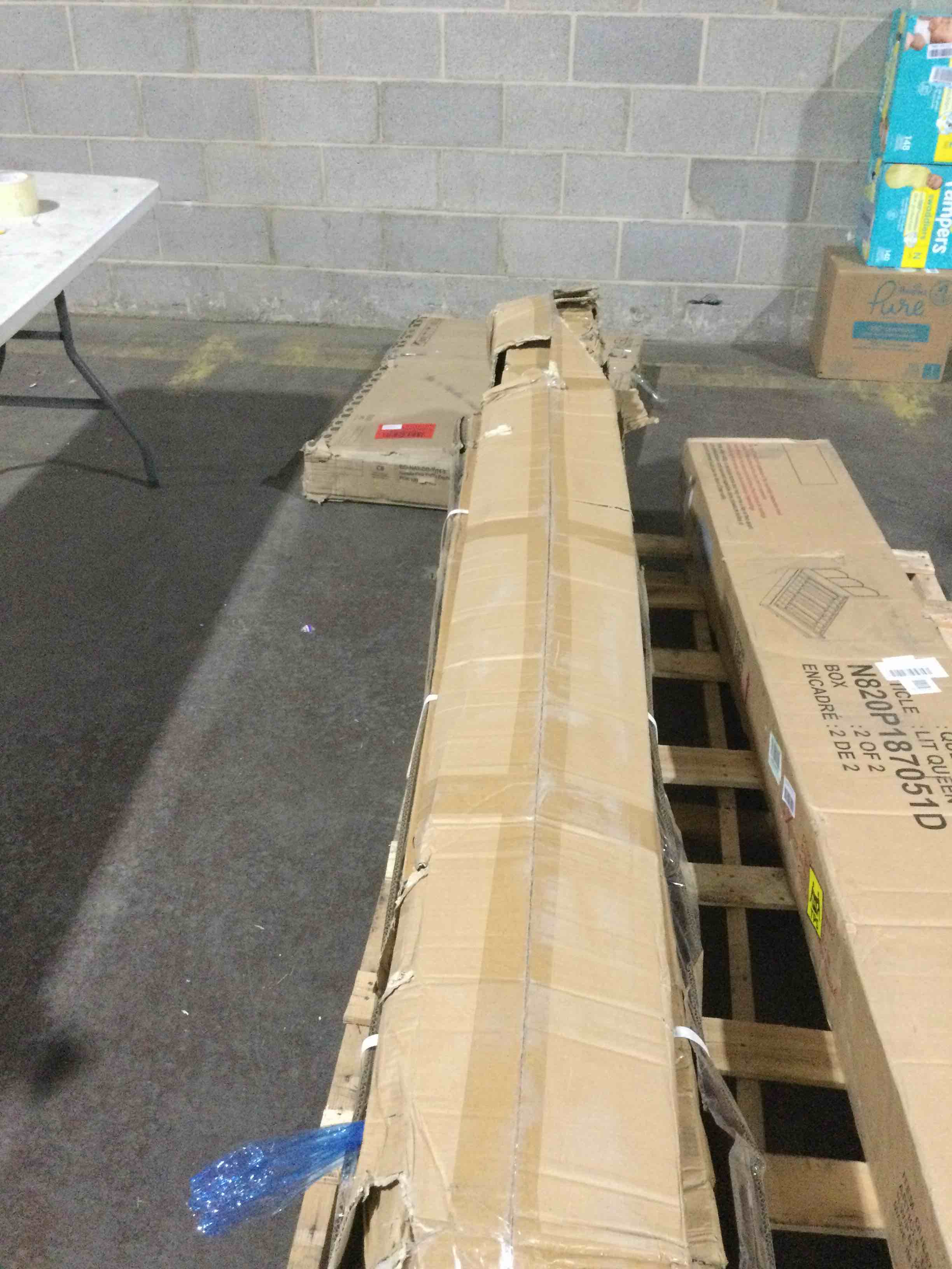 https://s3.amazonaws.com/lotting-images-prod/bidfta/PPE2282171_1745497414619.jpeg