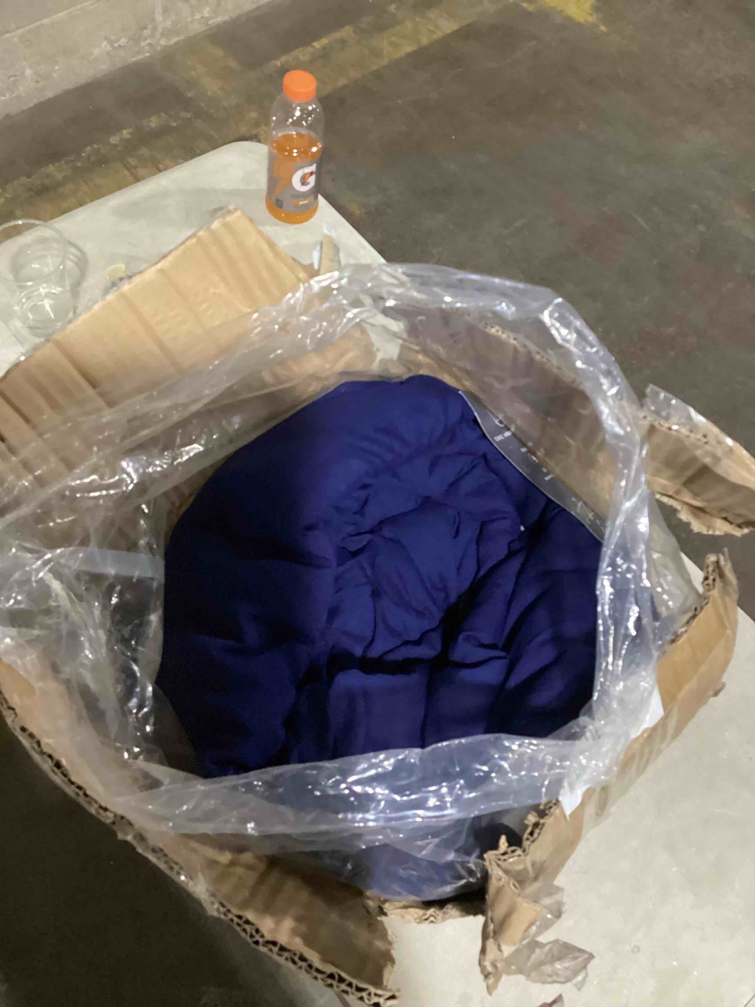 https://s3.amazonaws.com/lotting-images-prod/bidfta/PPE2282213_1745580538680.jpeg