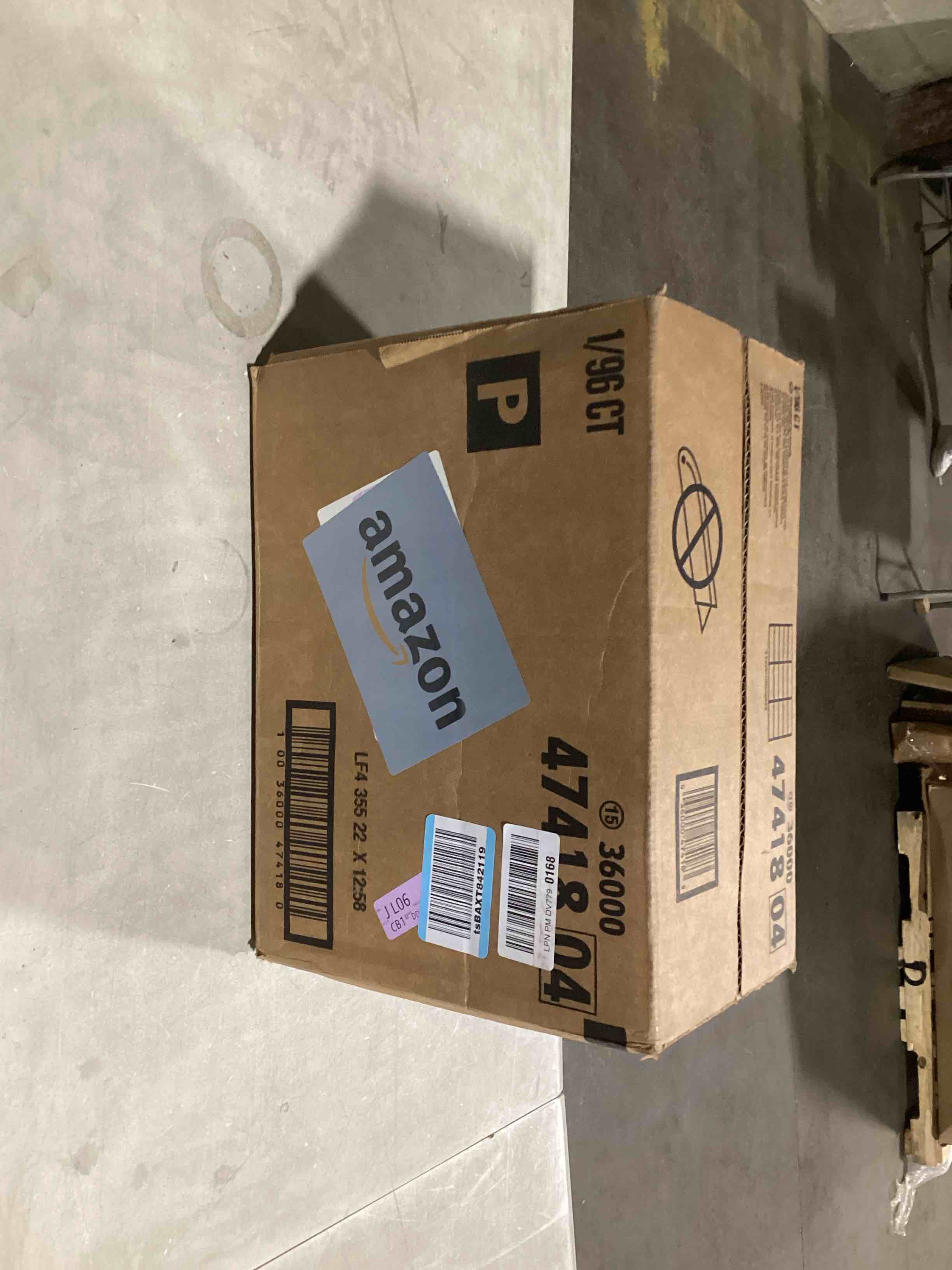 https://s3.amazonaws.com/lotting-images-prod/bidfta/PPE2282257_1745596075667.jpeg