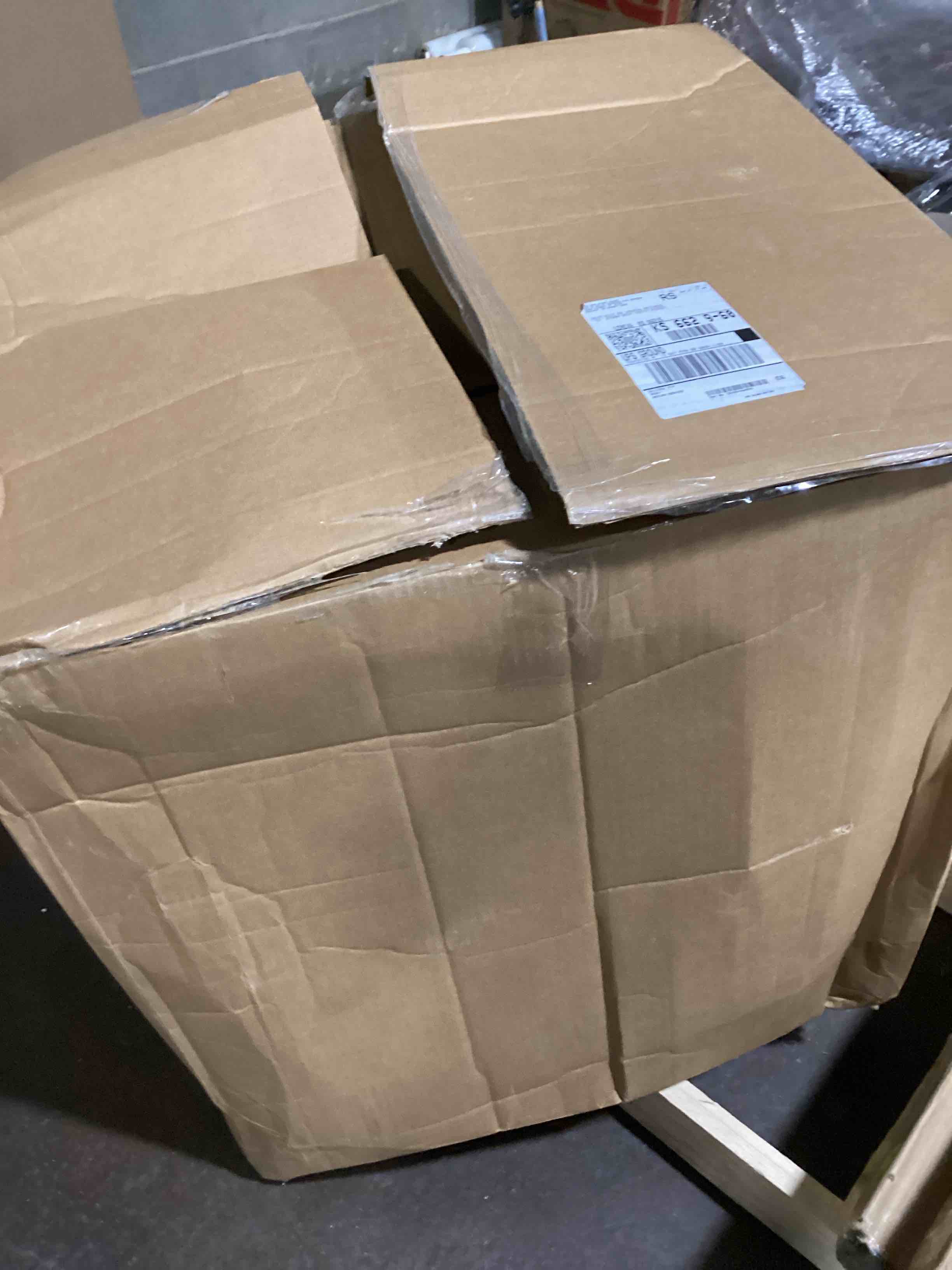 https://s3.amazonaws.com/lotting-images-prod/bidfta/PPE2282787_1748443148008.jpeg