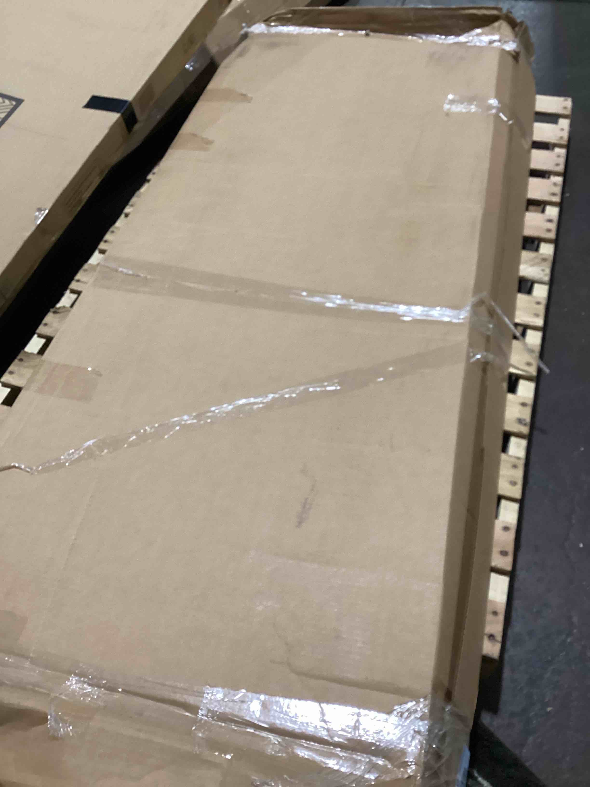 https://s3.amazonaws.com/lotting-images-prod/bidfta/PPE2283128_1748969212015.jpeg