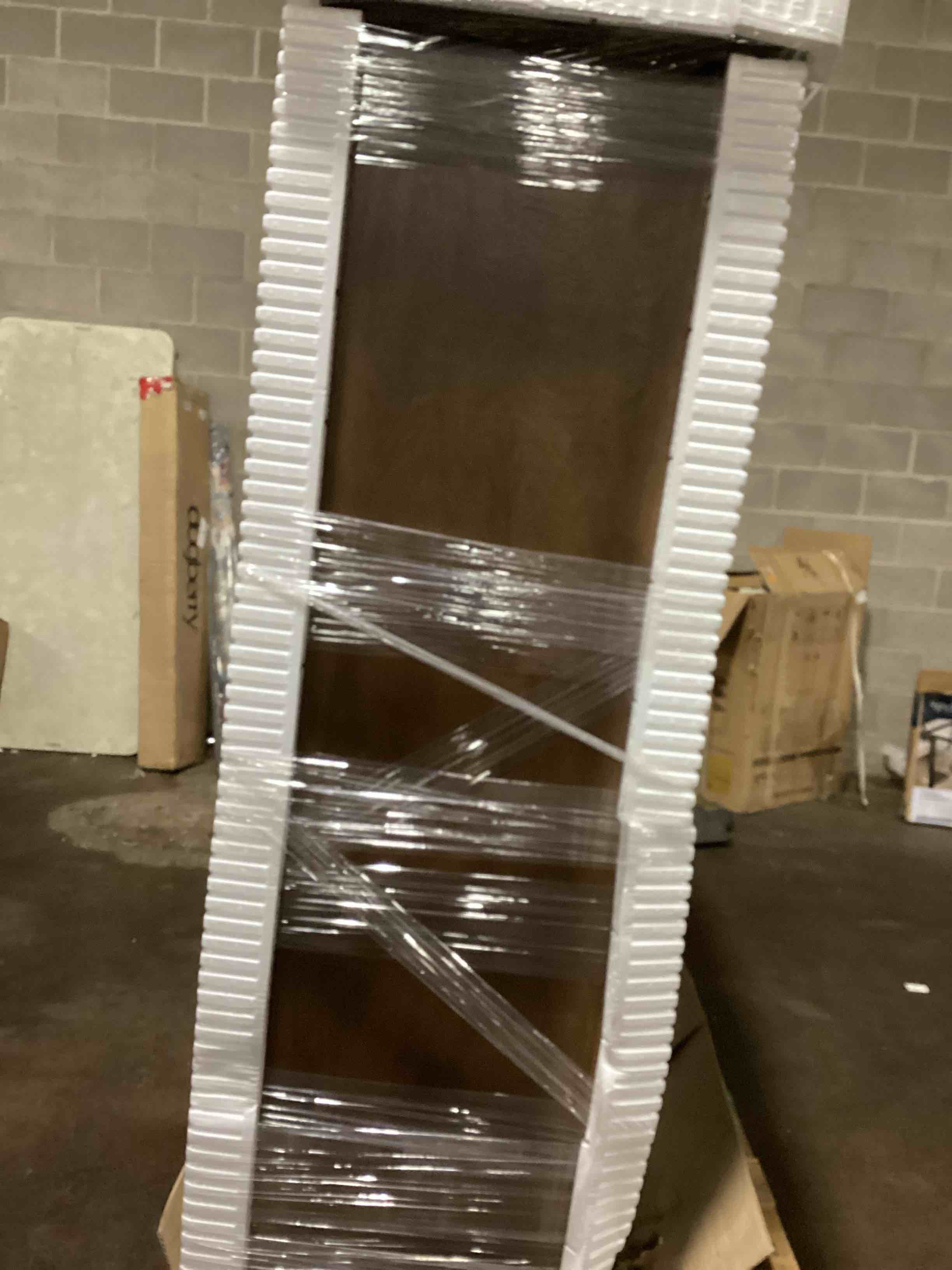 https://s3.amazonaws.com/lotting-images-prod/bidfta/PPE2283362_1749221087482.jpeg