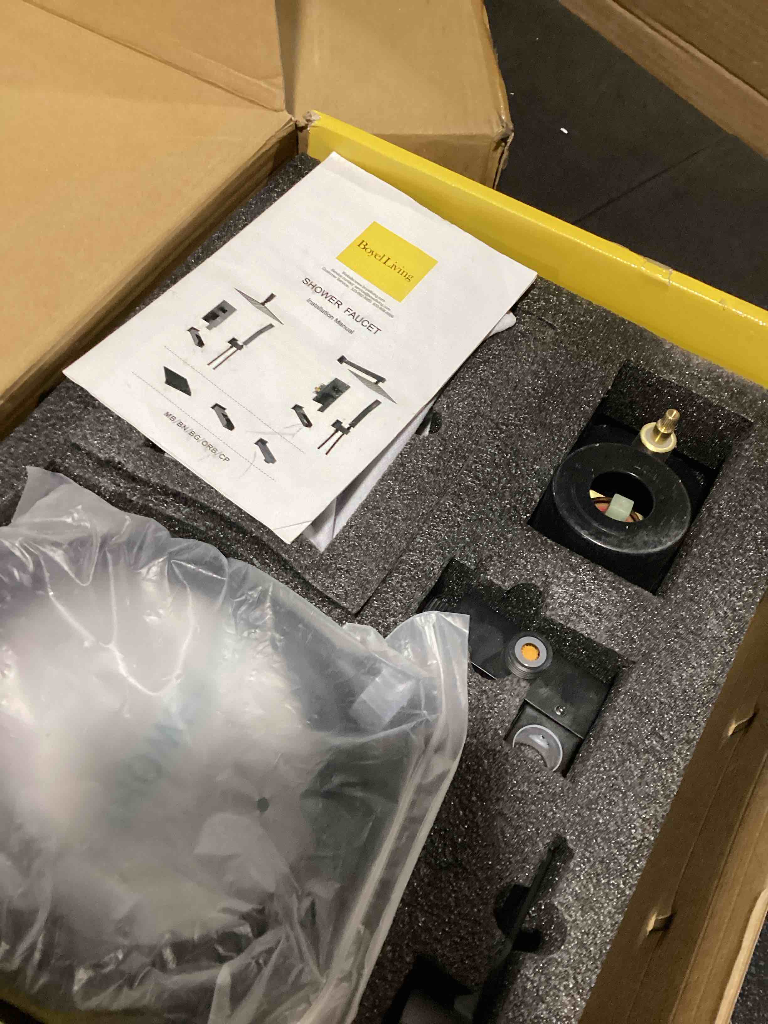 https://s3.amazonaws.com/lotting-images-prod/bidfta/PPE2283452_1749477960737.jpeg