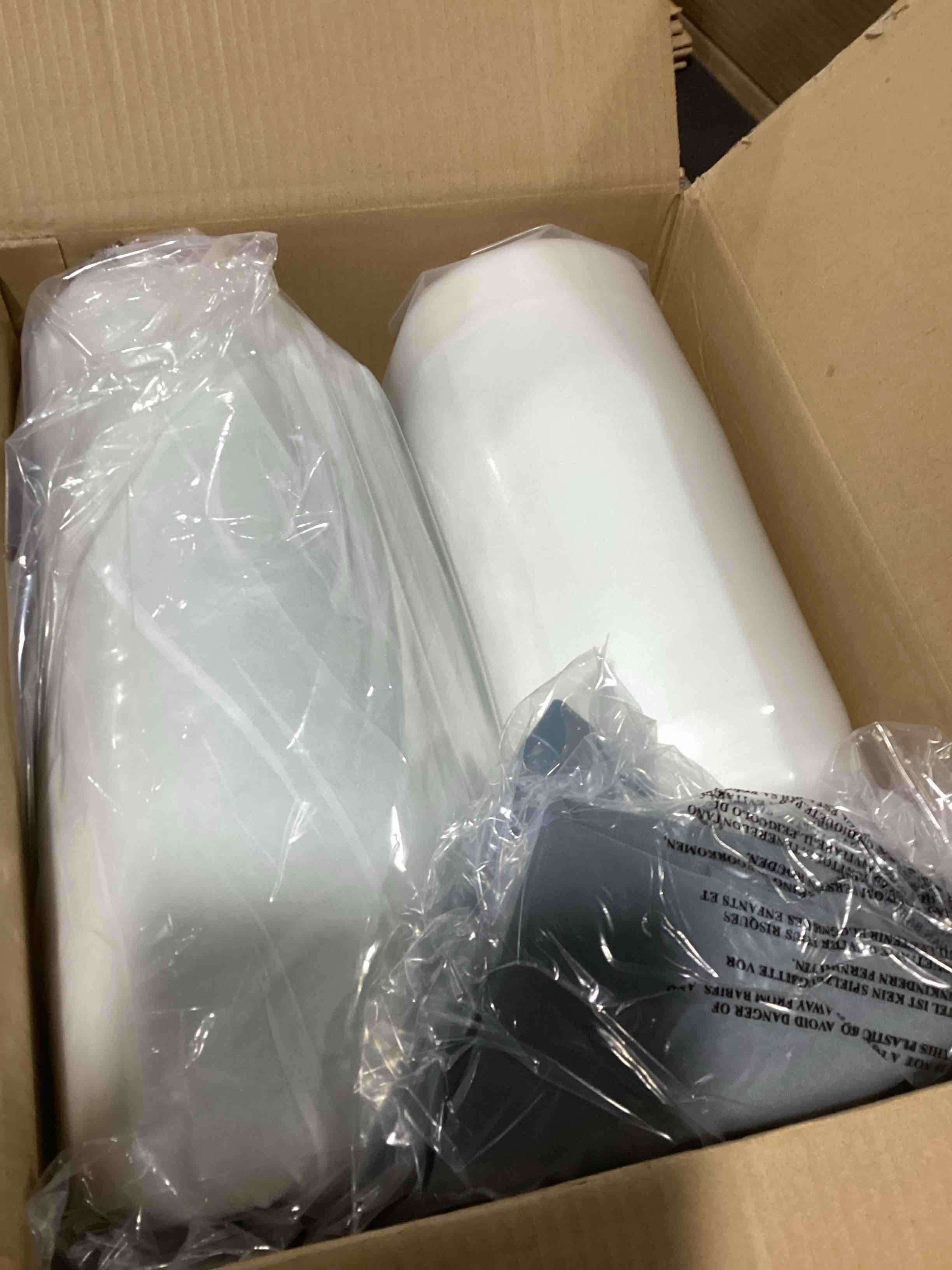 https://s3.amazonaws.com/lotting-images-prod/bidfta/PPE2283584_1749567358647.jpeg
