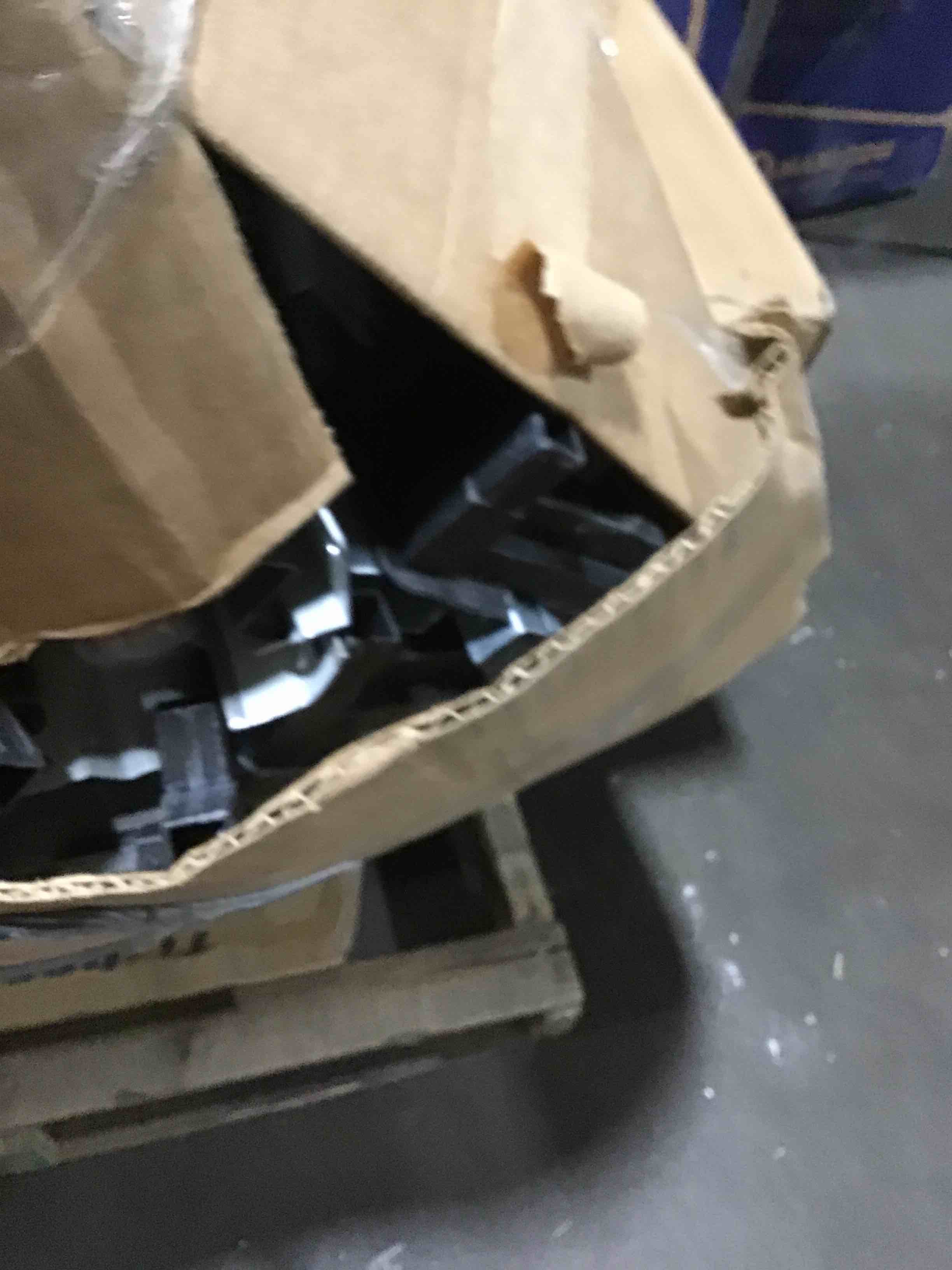 https://s3.amazonaws.com/lotting-images-prod/bidfta/PPE2284495_1744974648358.jpeg