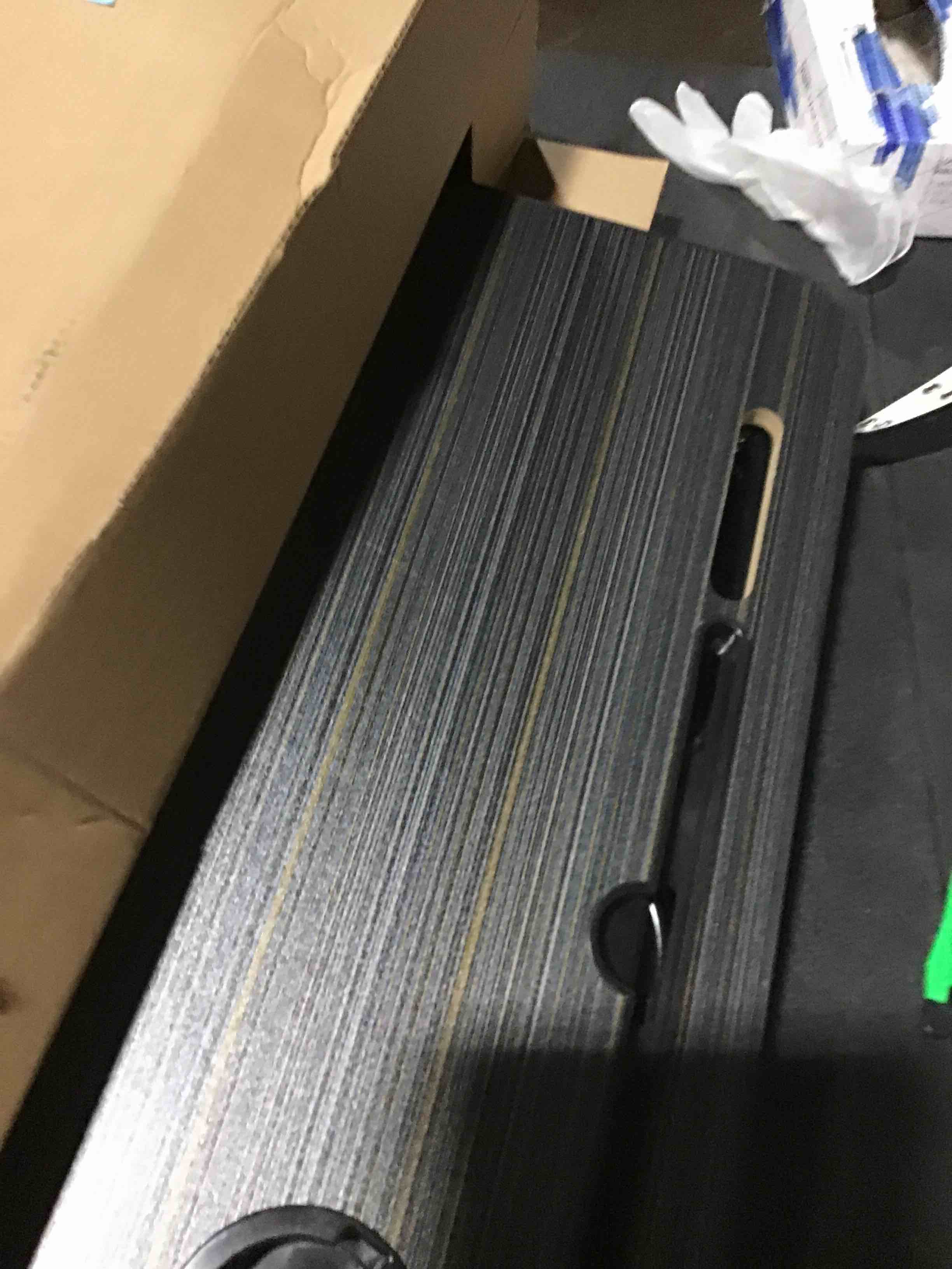 https://s3.amazonaws.com/lotting-images-prod/bidfta/PPE2284839_1745411454251.jpeg