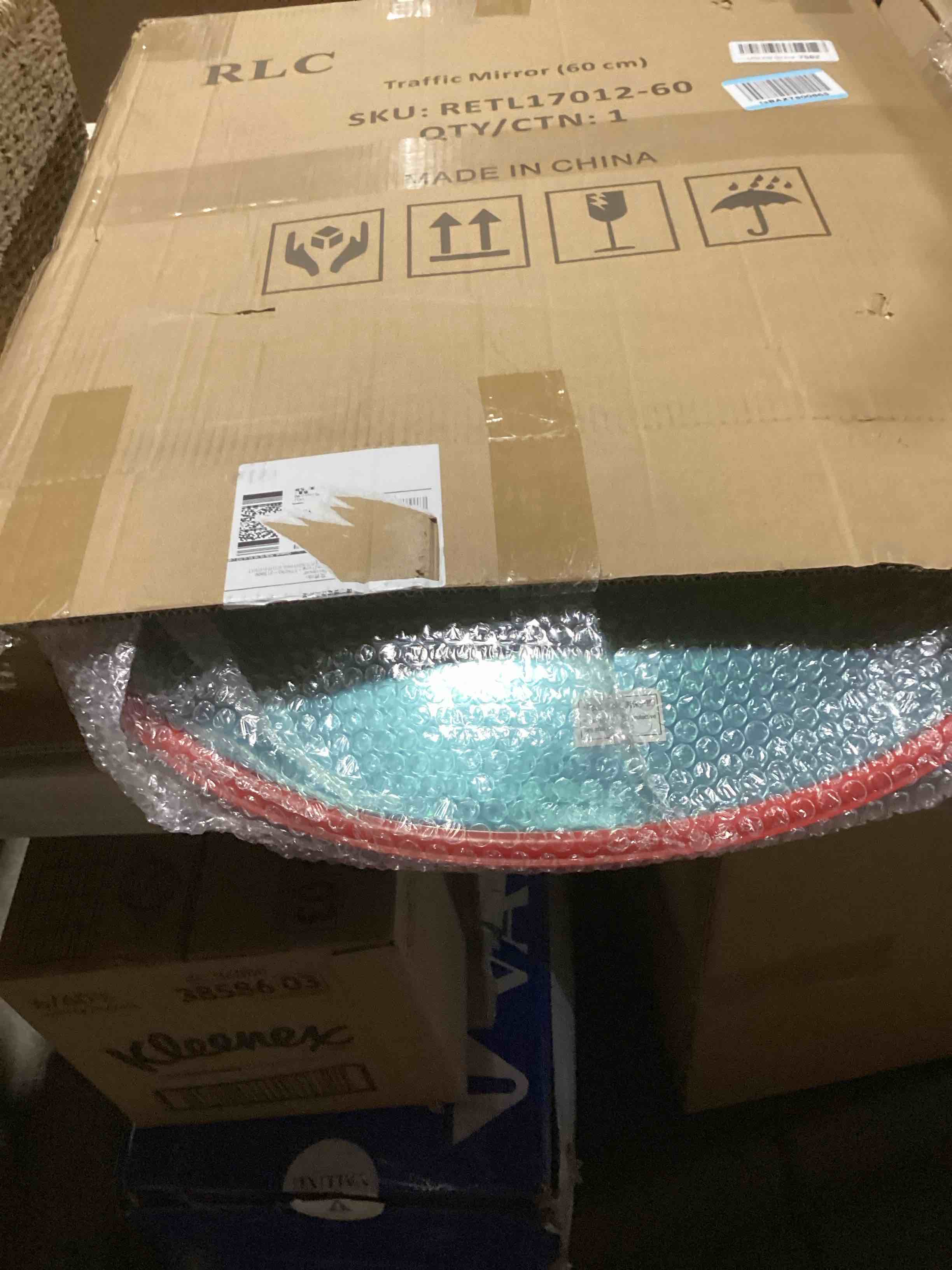 https://s3.amazonaws.com/lotting-images-prod/bidfta/PPE2285139_1747059912166.jpeg