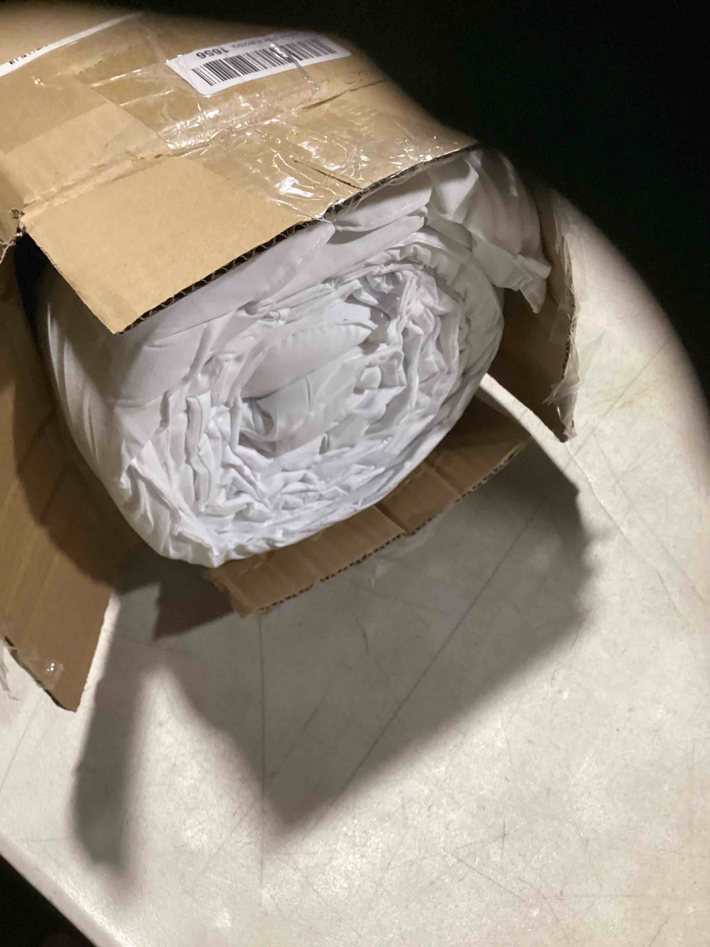 https://s3.amazonaws.com/lotting-images-prod/bidfta/PPE2285288_1747224610344.jpeg