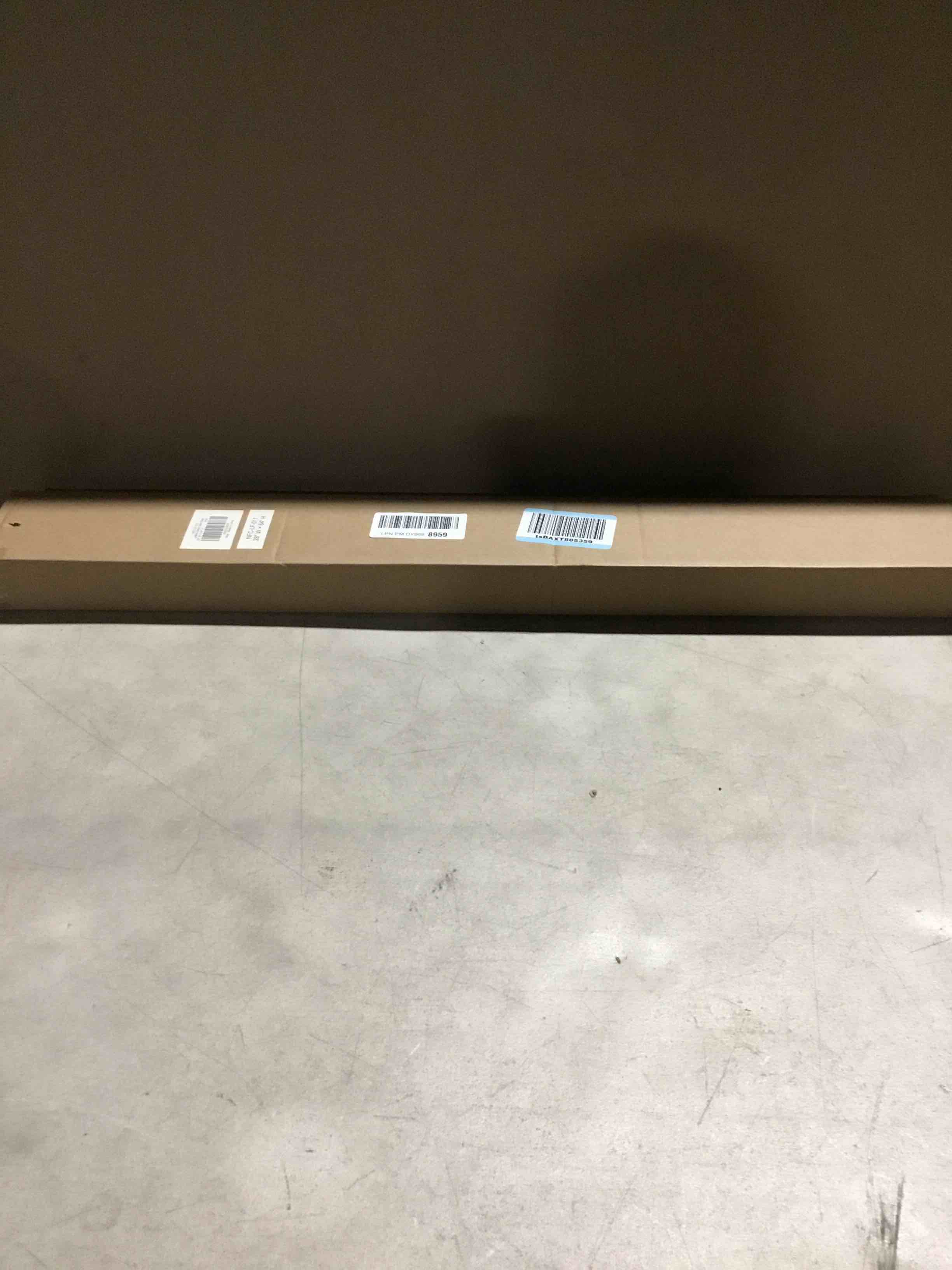 https://s3.amazonaws.com/lotting-images-prod/bidfta/PPE2286174_1748521036769.jpeg